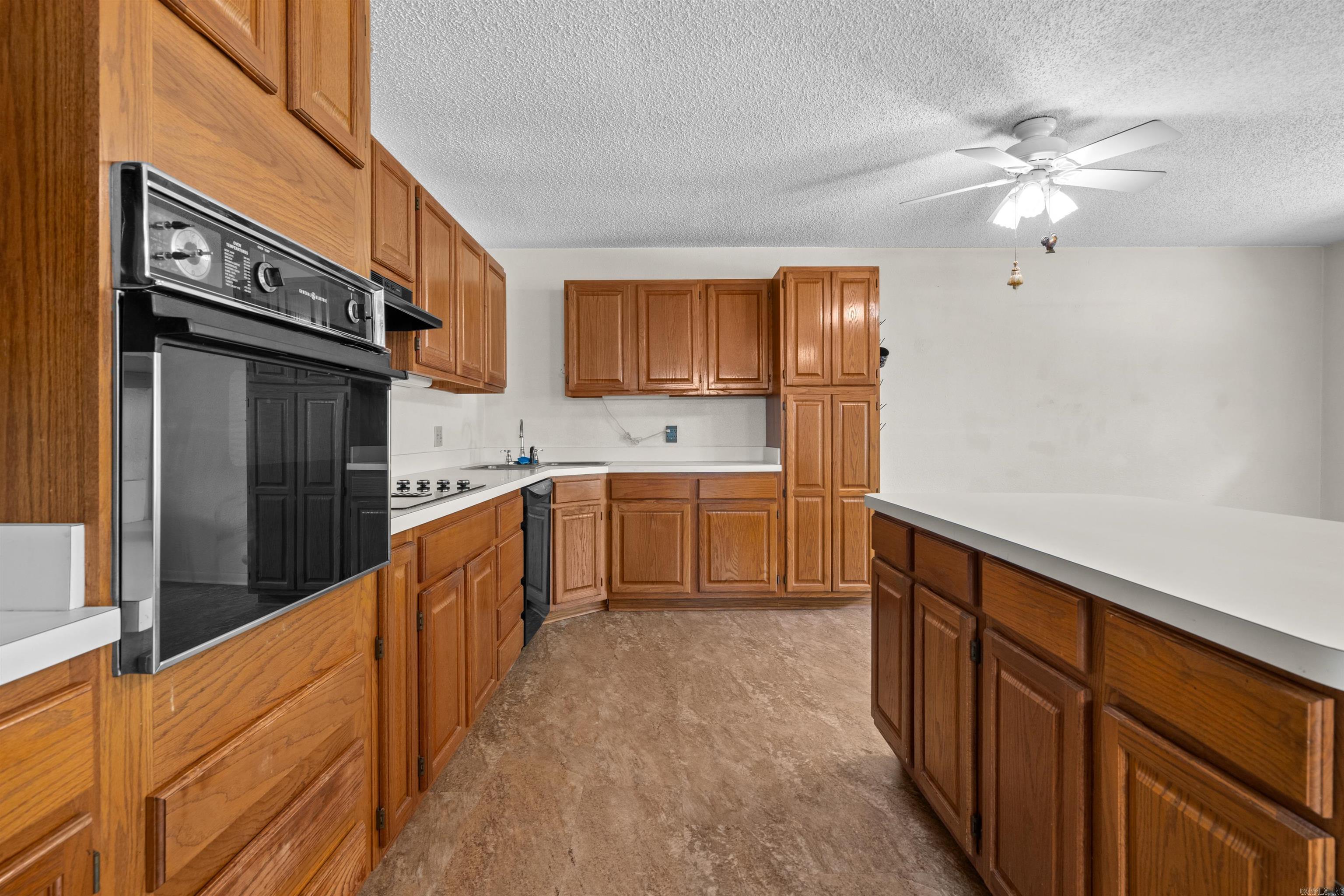 COVE VALLEY ESTATES - Residential