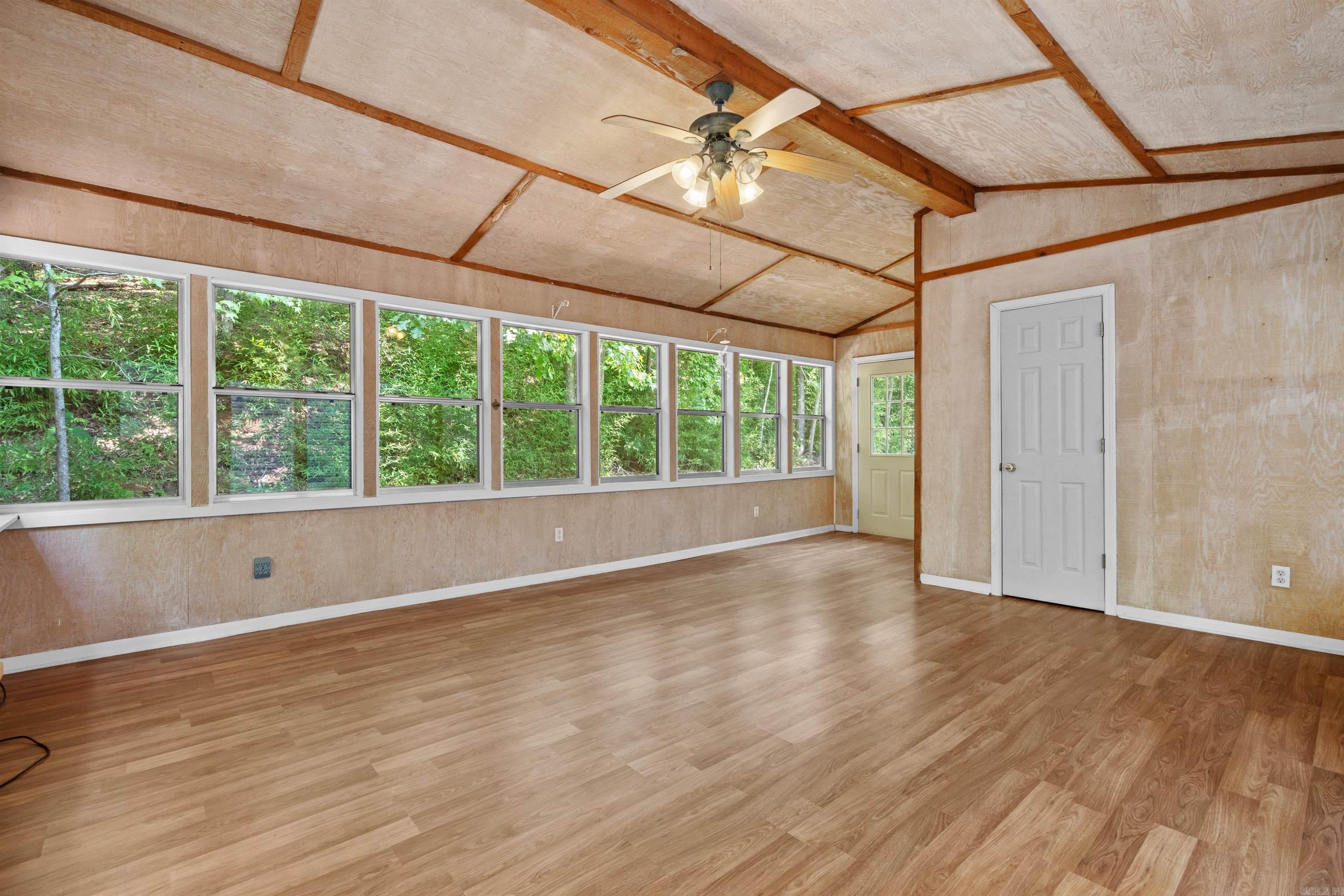 COVE VALLEY ESTATES - Residential