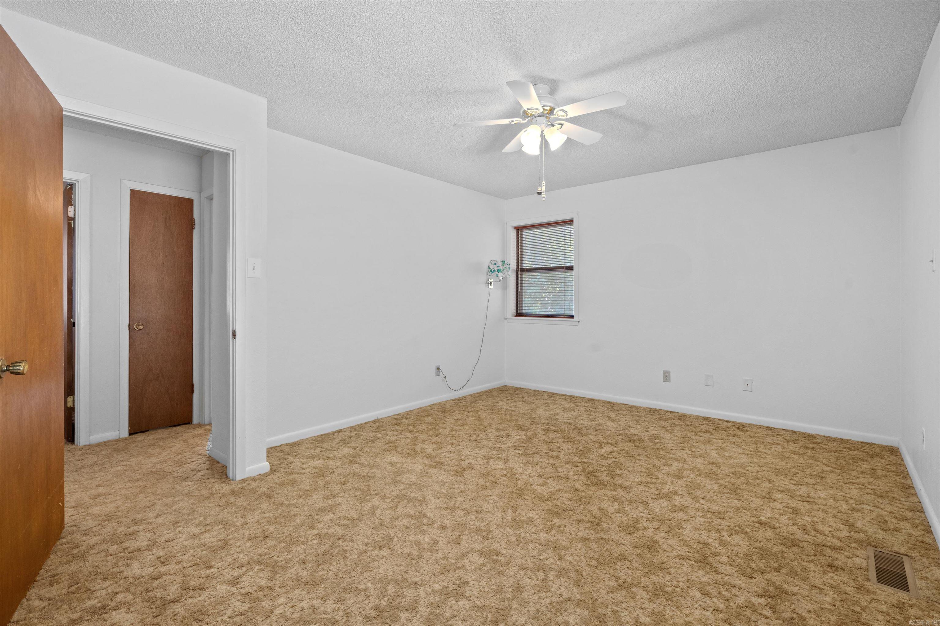 COVE VALLEY ESTATES - Residential