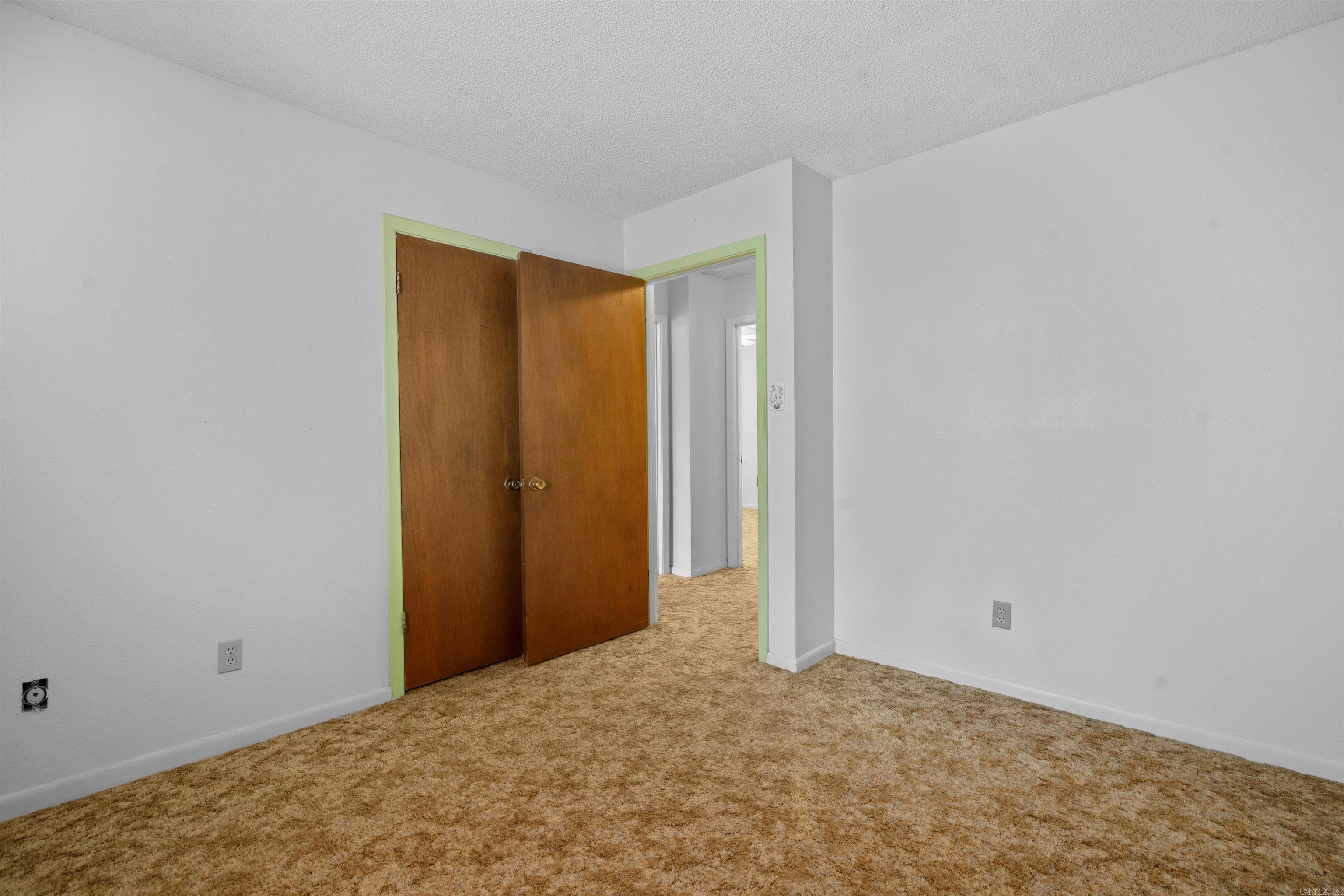 COVE VALLEY ESTATES - Residential