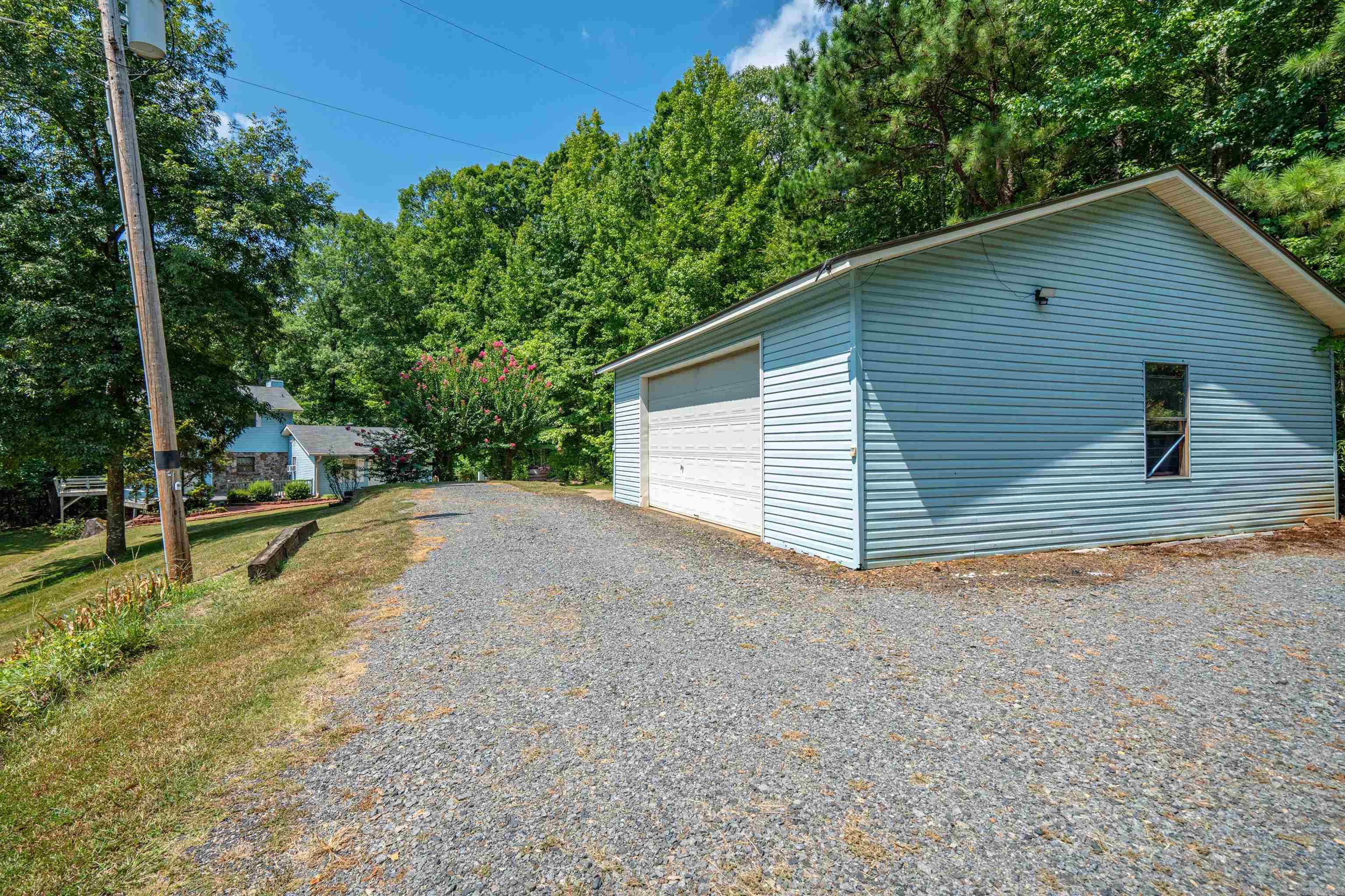 COVE VALLEY ESTATES - Residential