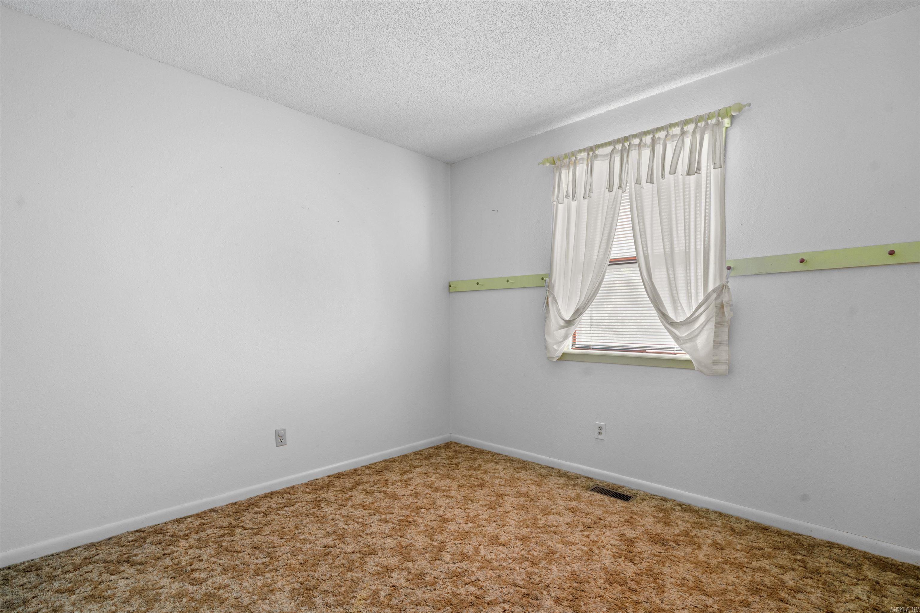 COVE VALLEY ESTATES - Residential