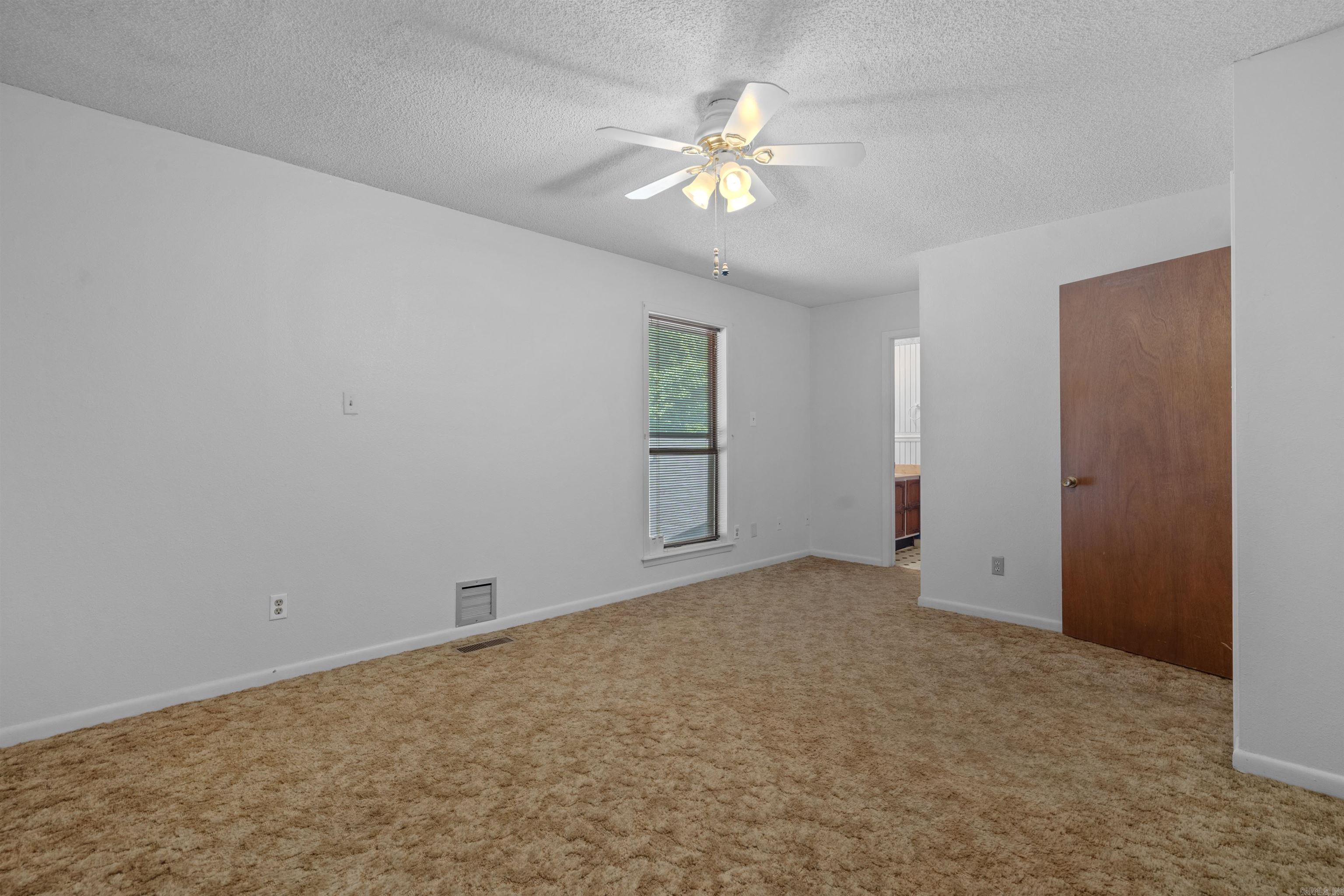 COVE VALLEY ESTATES - Residential