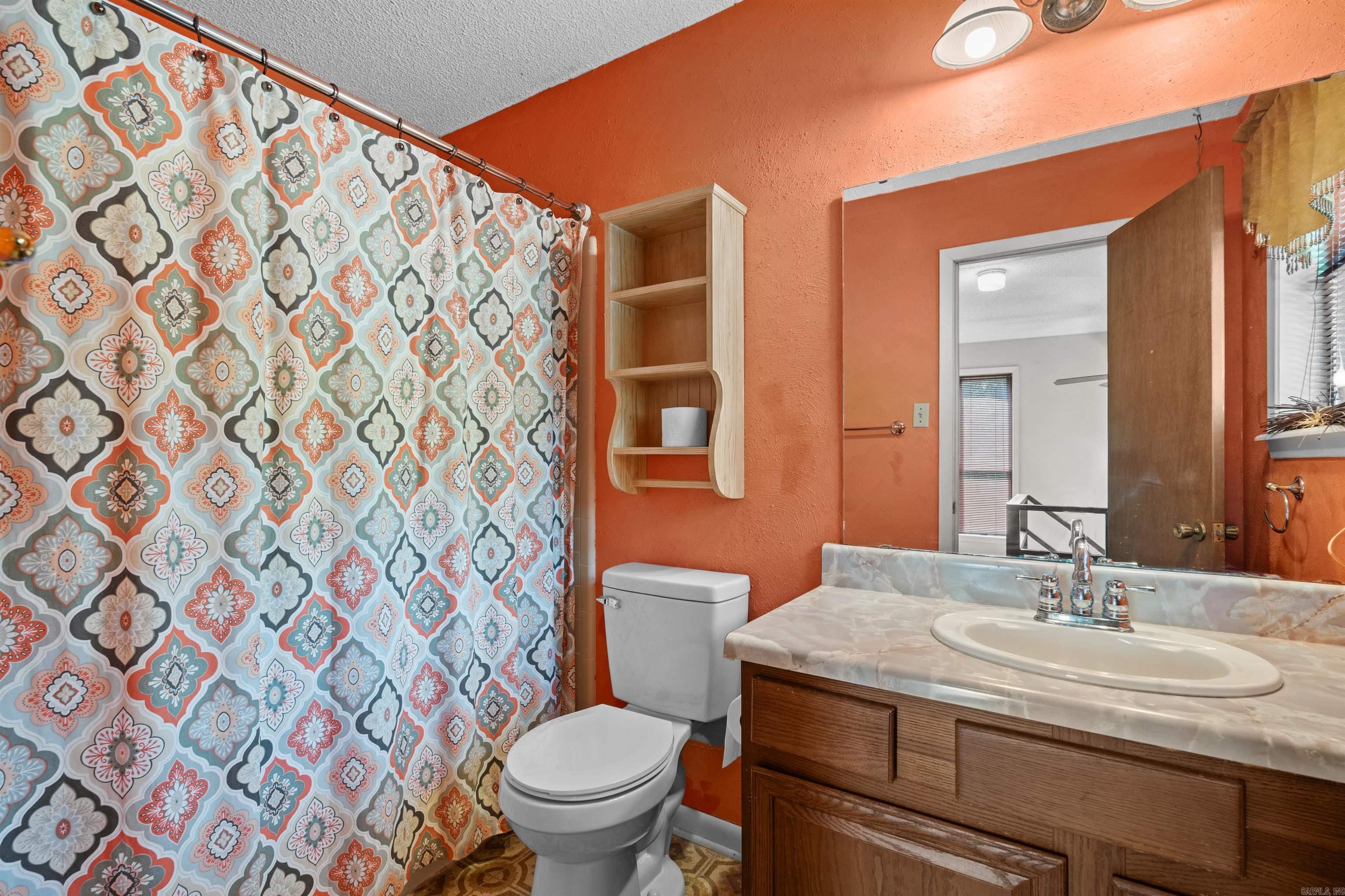 COVE VALLEY ESTATES - Residential