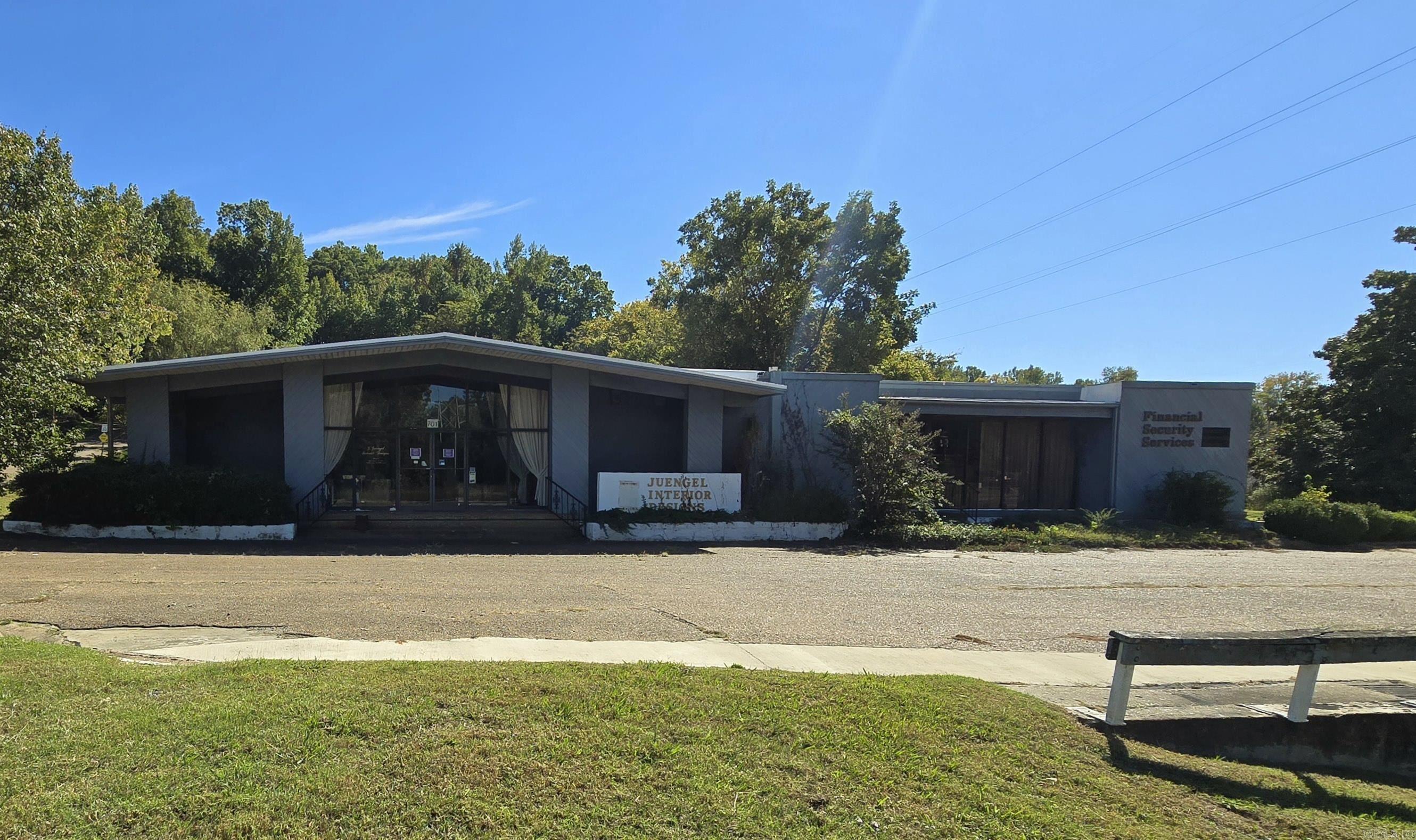 West Helena - Commercial Sale
