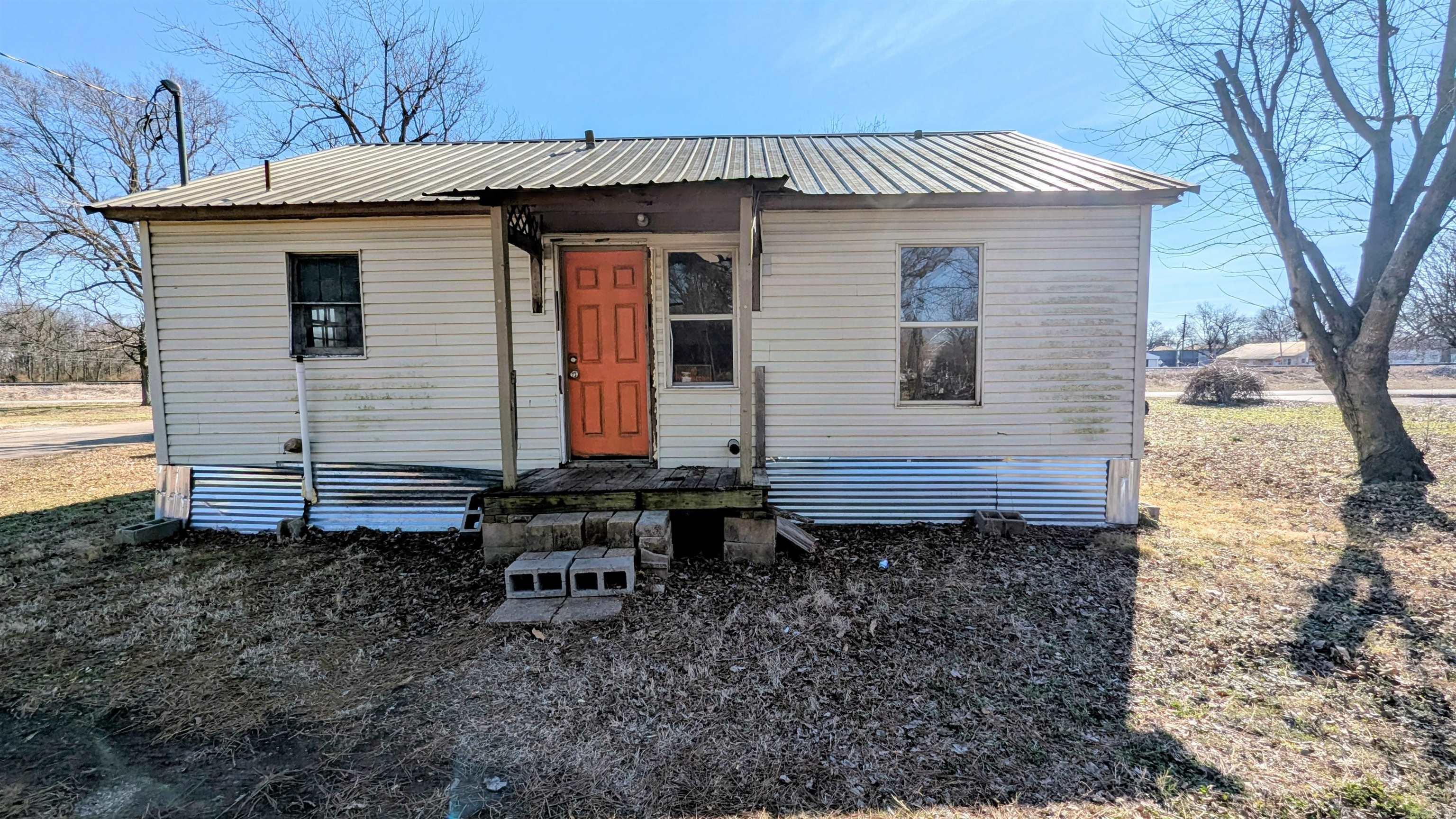 ORIGINAL TOWN TUCKERMAN - Residential