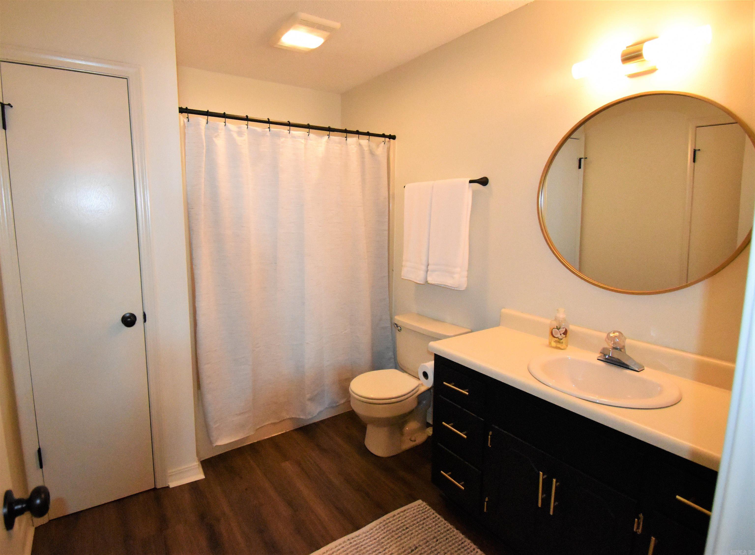 River Oaks Commons - Residential