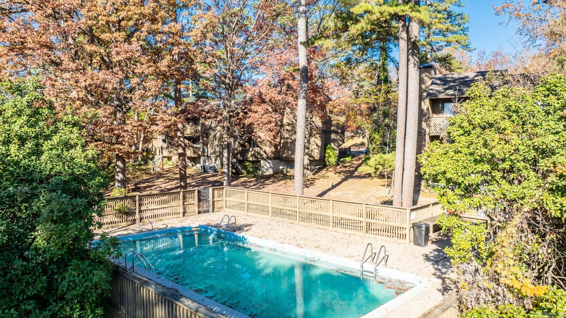 FOREST HILL COND - Residential