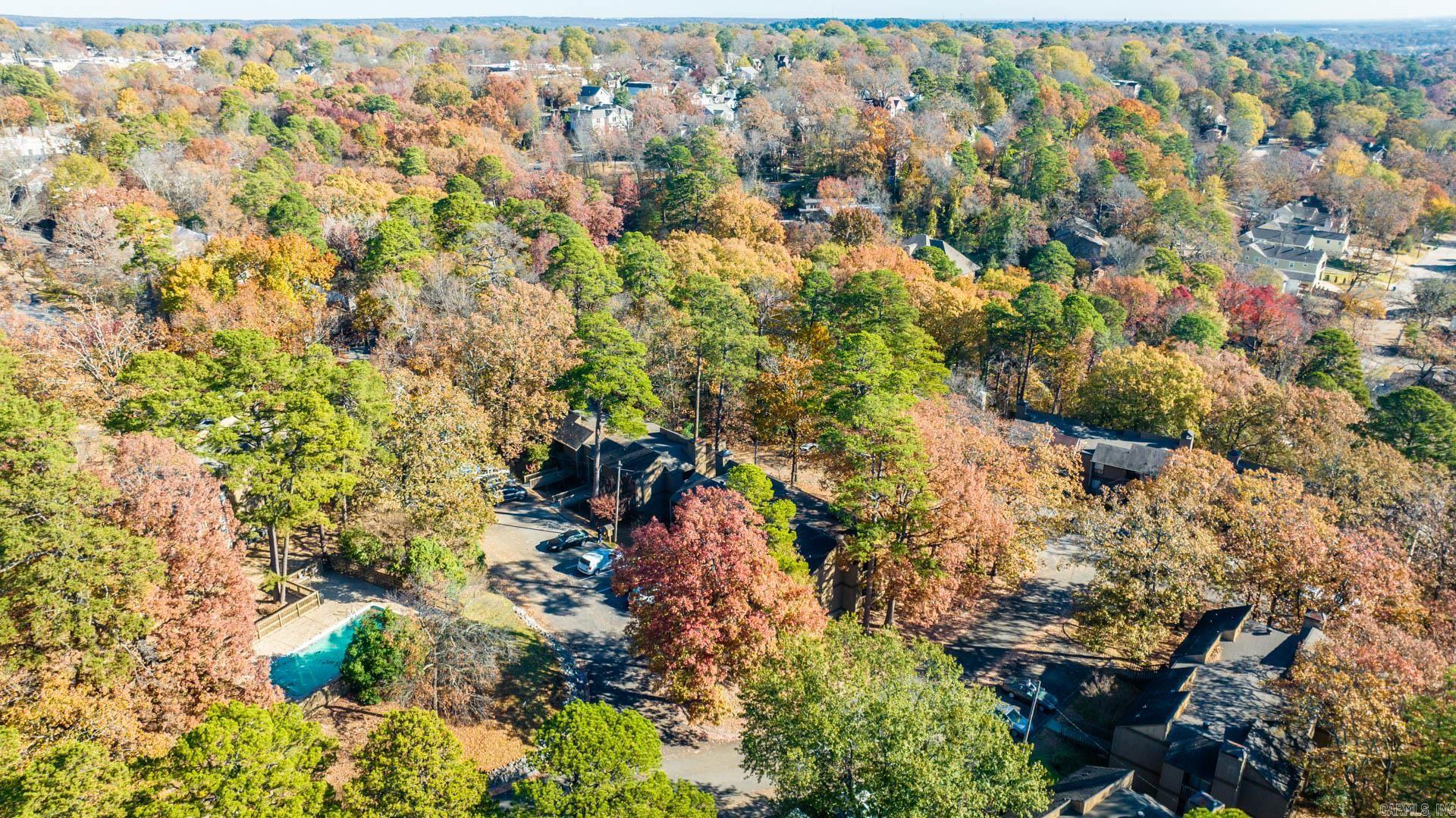 FOREST HILL COND - Residential