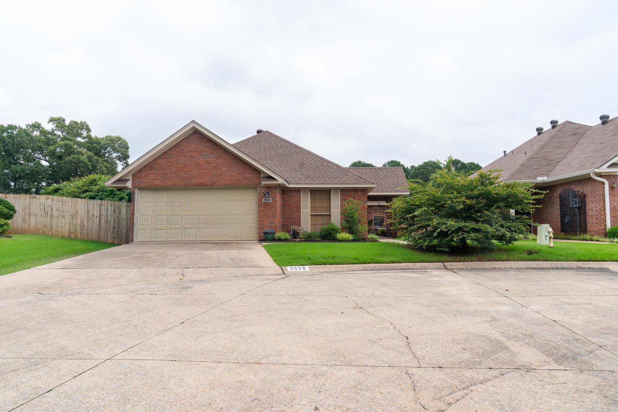 NORTHSHORE GARDENS - Residential