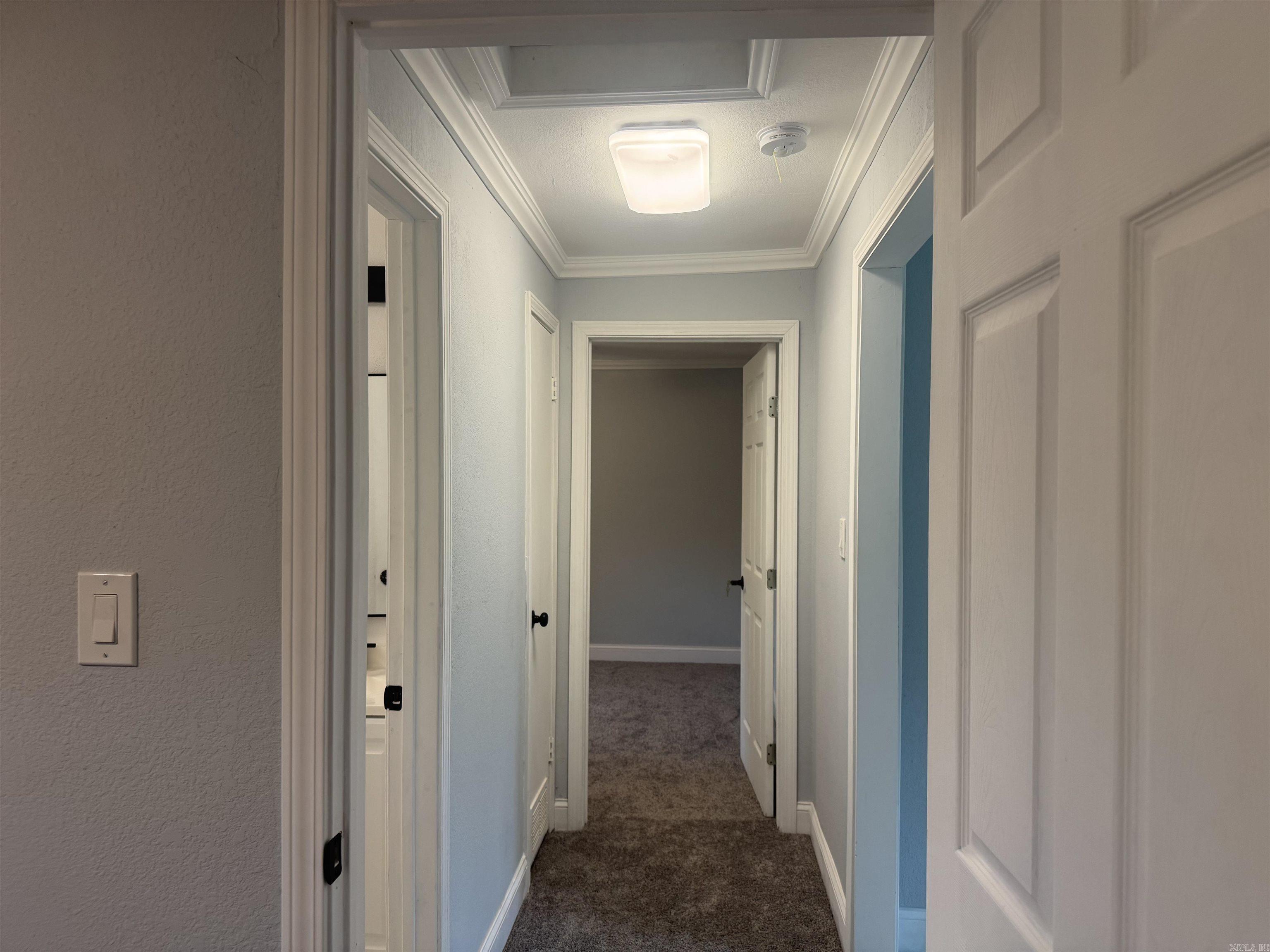 TAYLOR & CO - Residential
