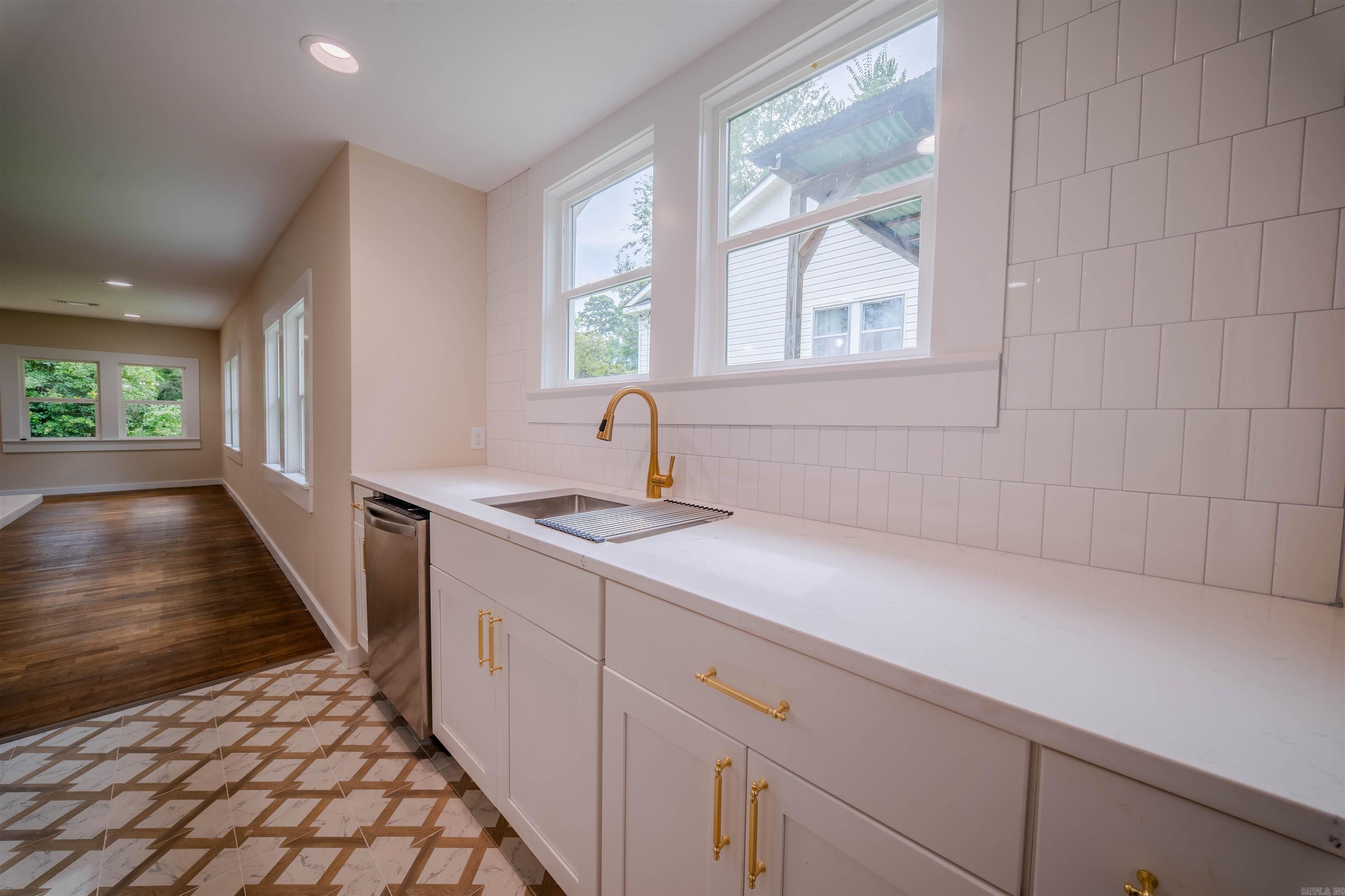 Mahony - Residential