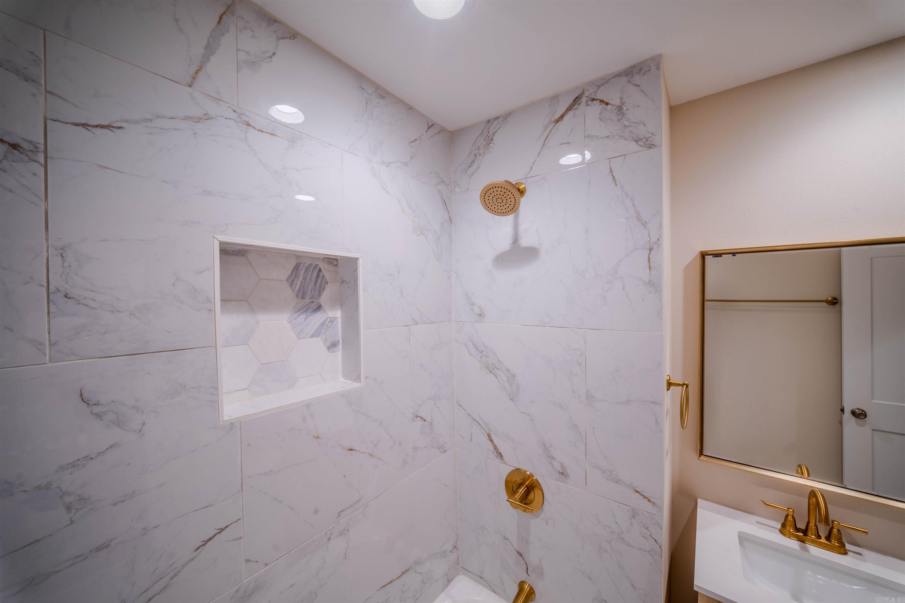 Mahony - Residential