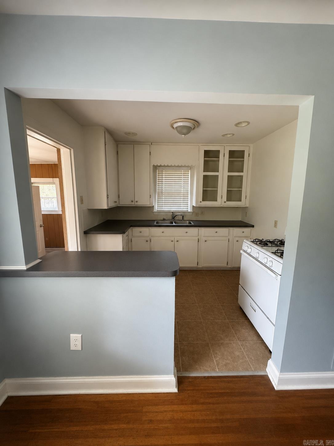 CHERRY & COX - Residential