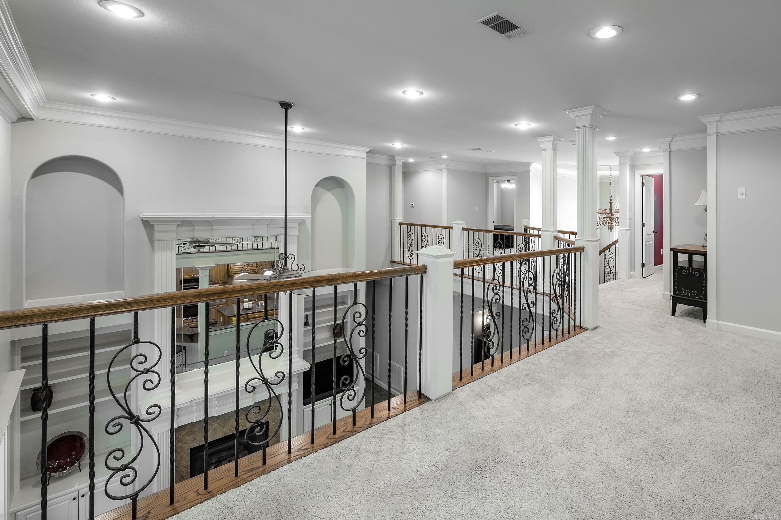 WOODLANDS EDGE - Residential