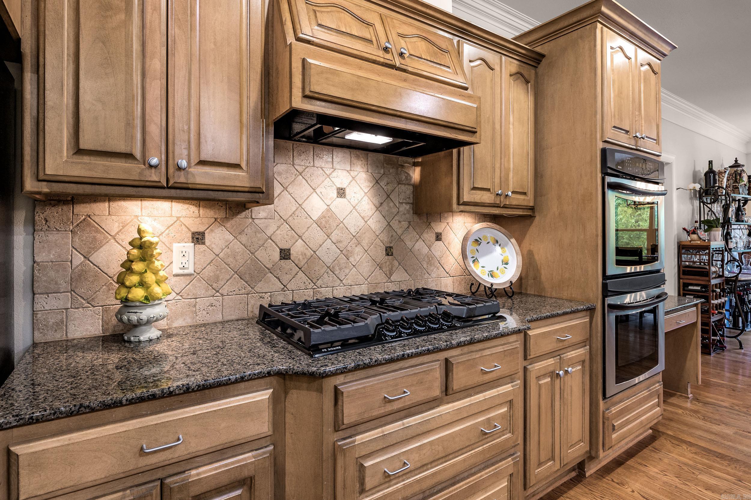 WOODLANDS EDGE - Residential