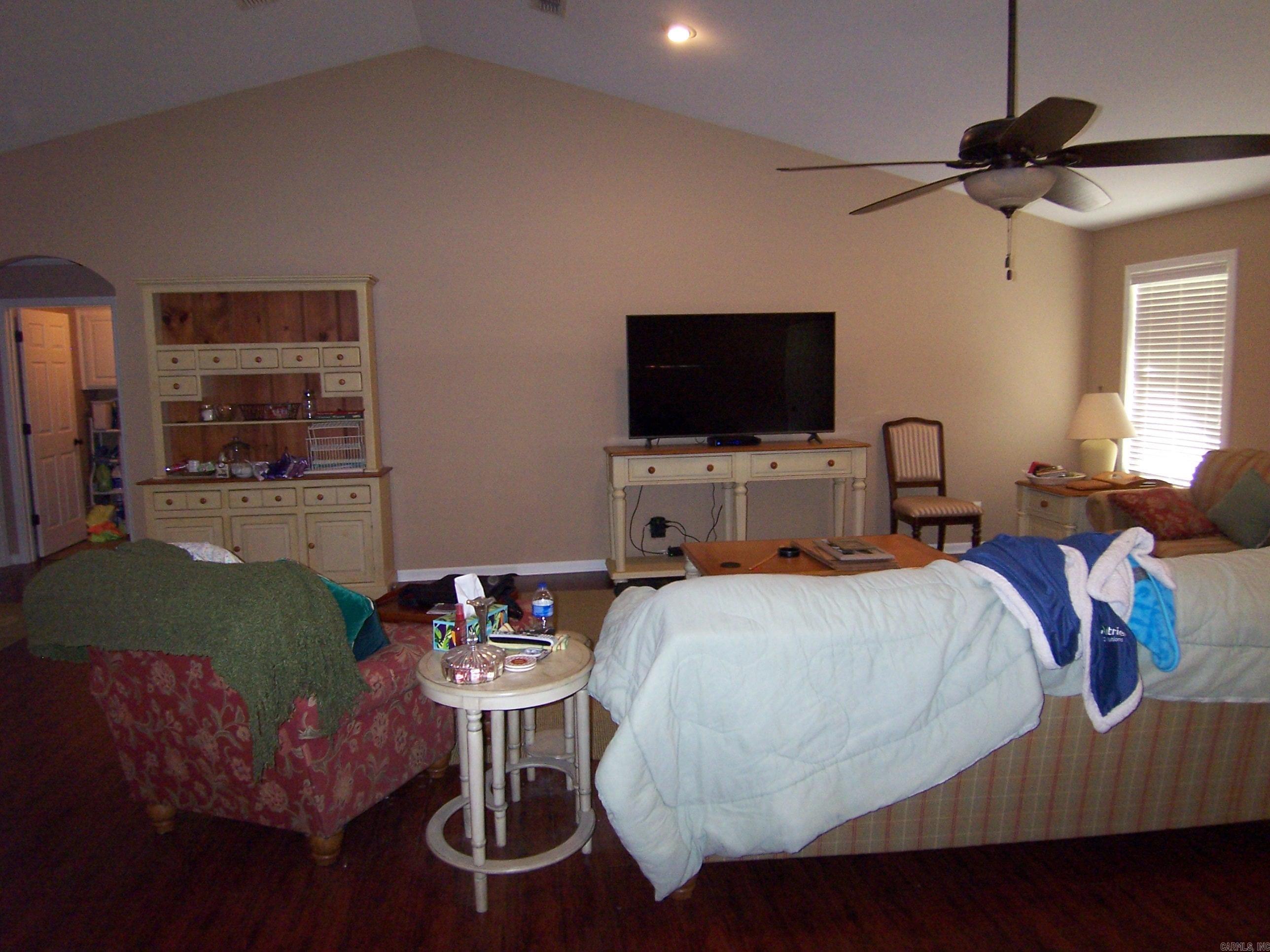 DEER CREEK - Residential