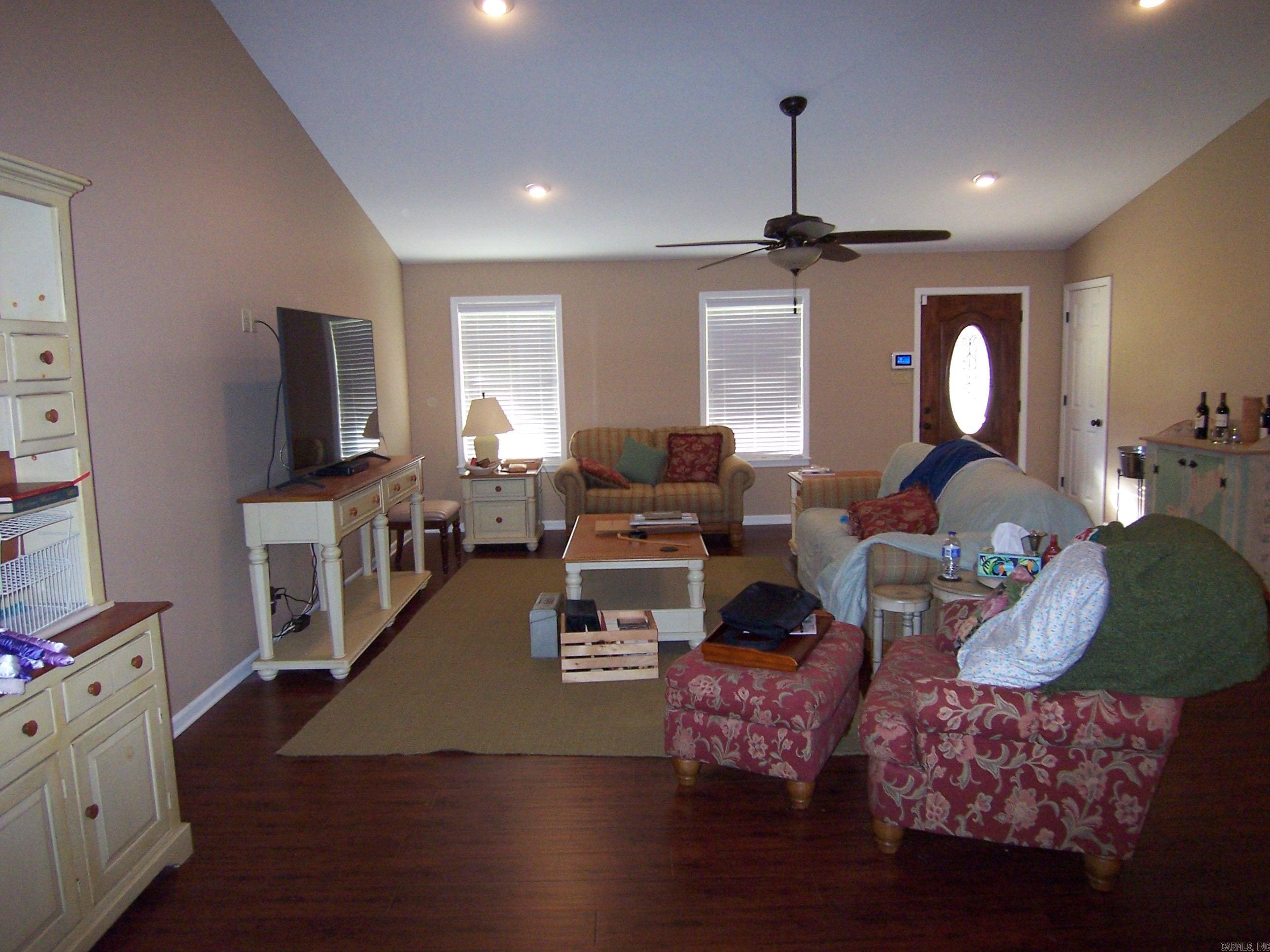 DEER CREEK - Residential