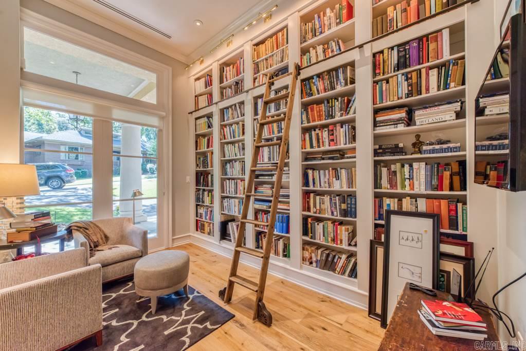 RIVER OAKS - Residential