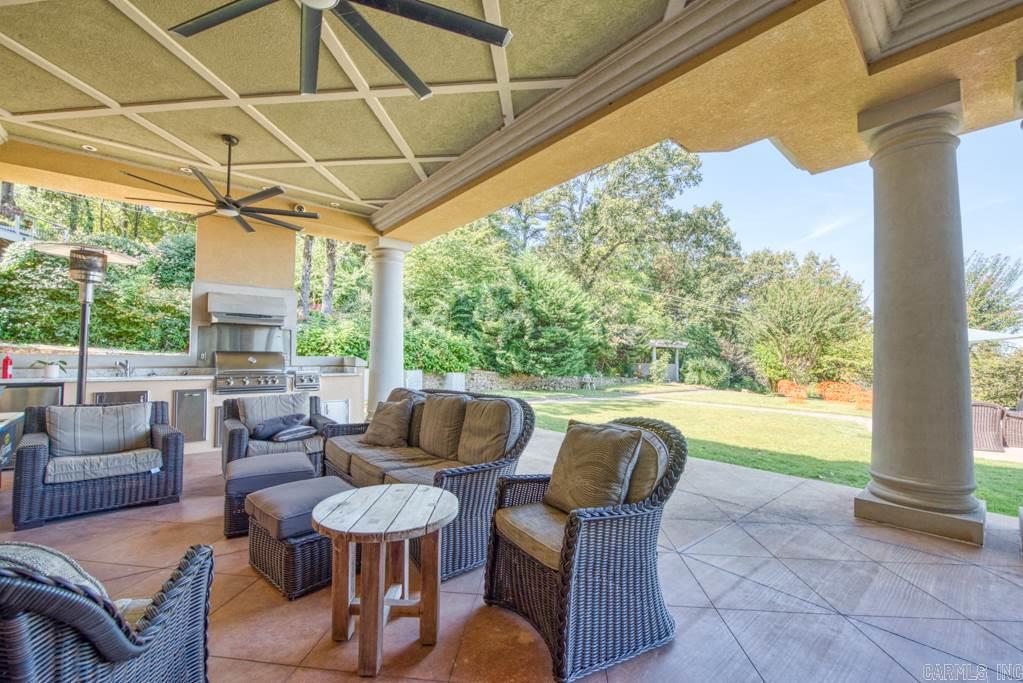 RIVER OAKS - Residential