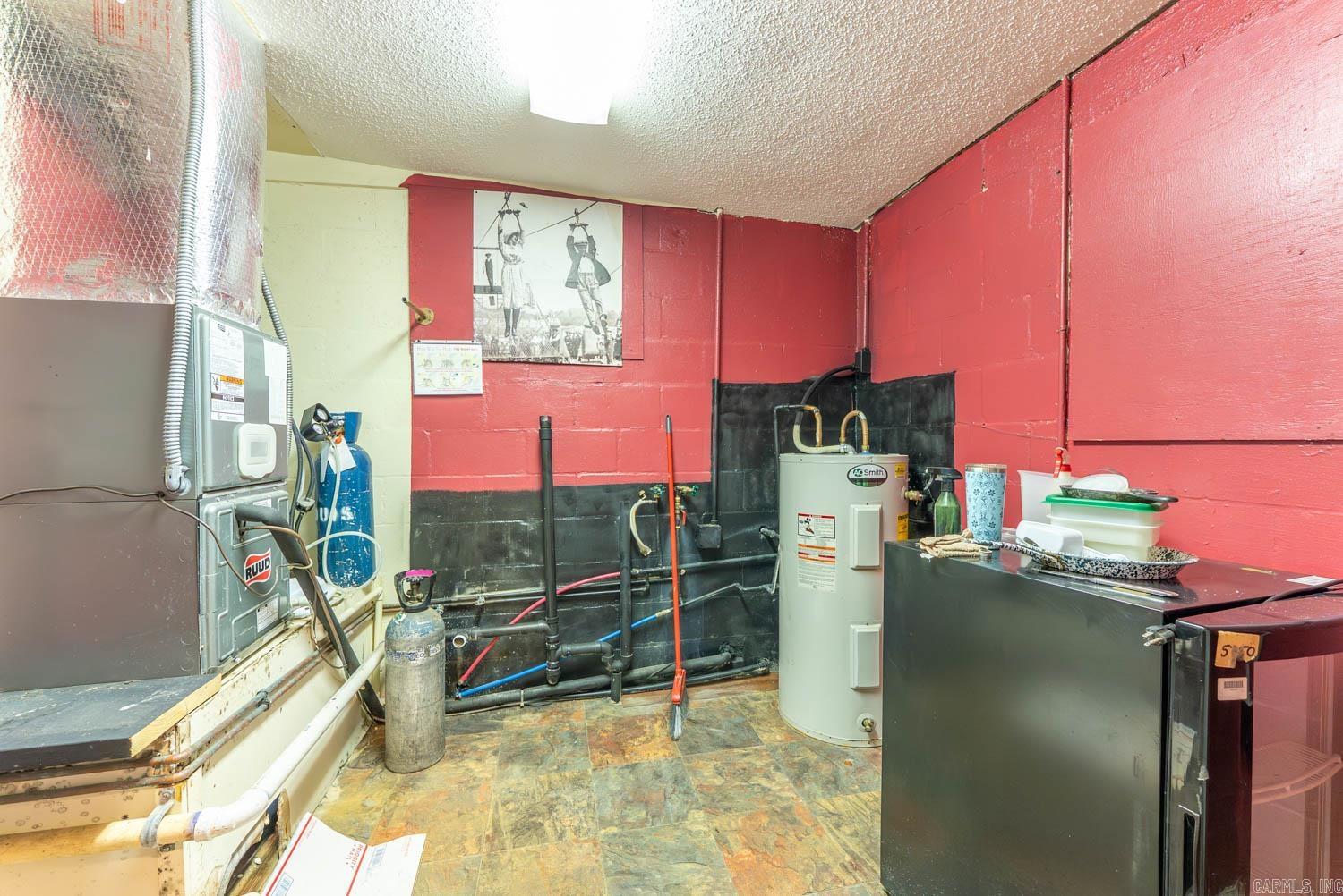 Mammoth Spring - Commercial Sale