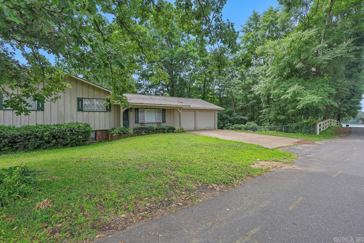 BRADY WOOD - Residential