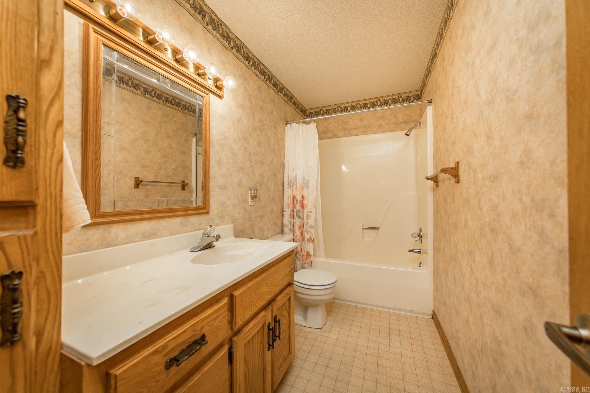 CASTLE RIDGE HEIGHTS - Residential