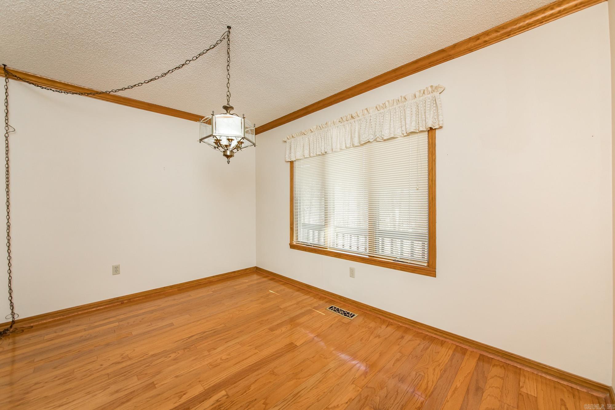 CASTLE RIDGE HEIGHTS - Residential