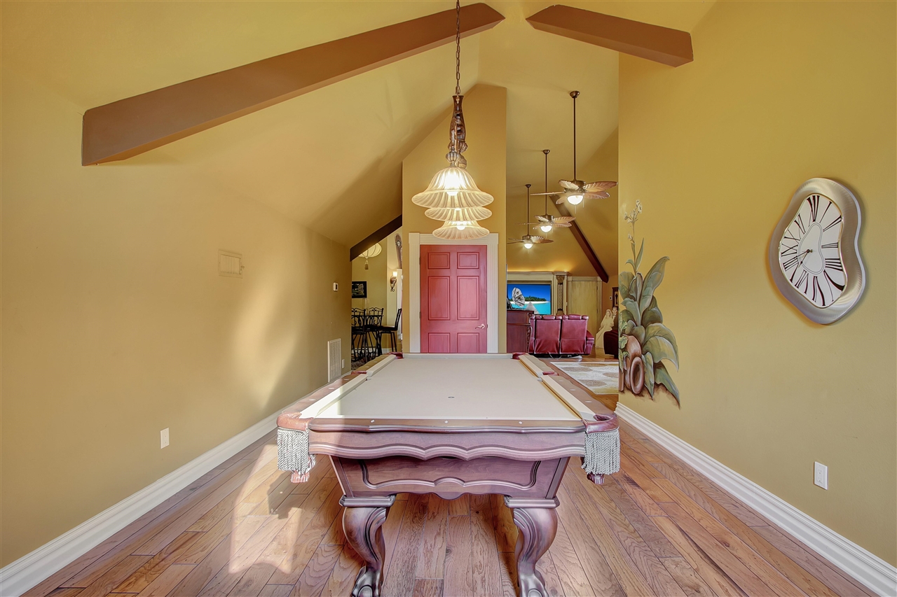 Driftwood Point - Residential