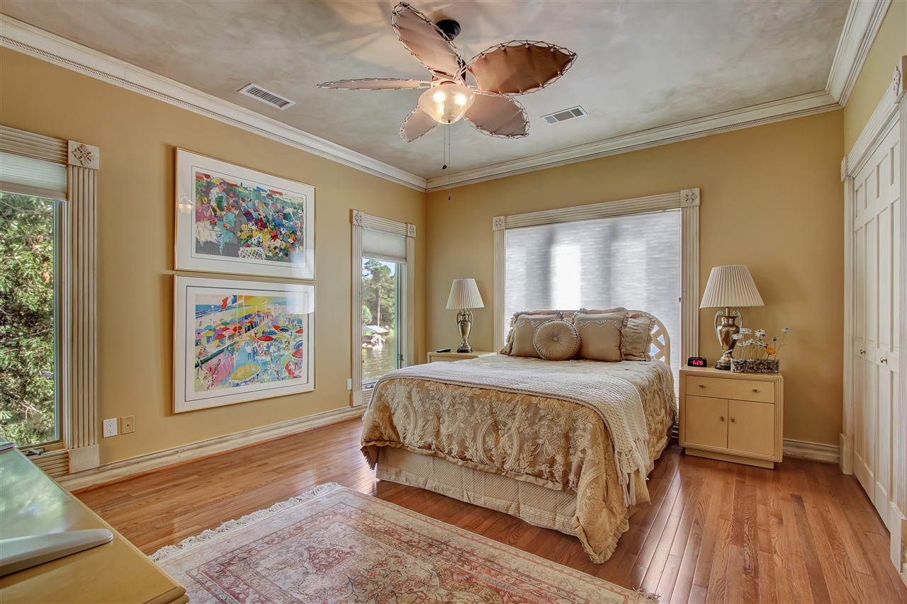 Driftwood Point - Residential