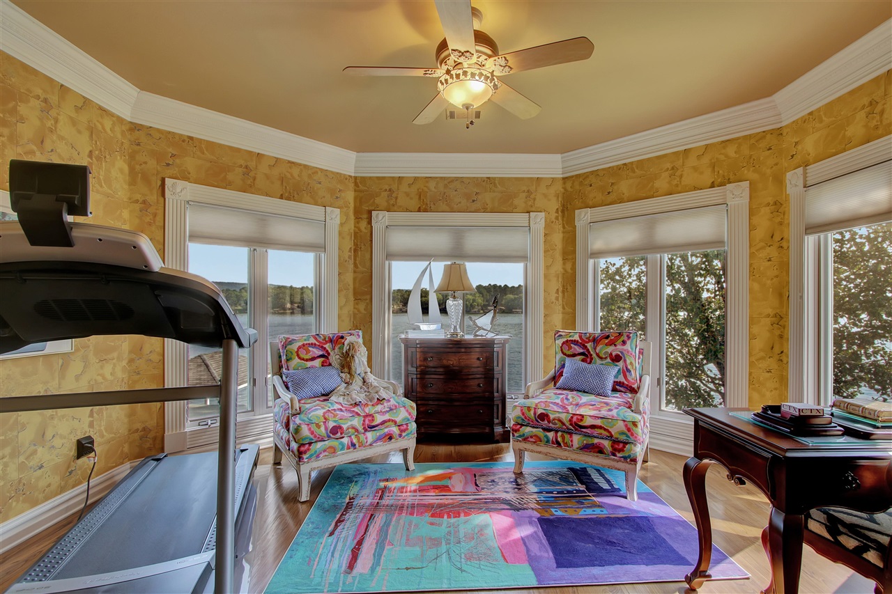 Driftwood Point - Residential