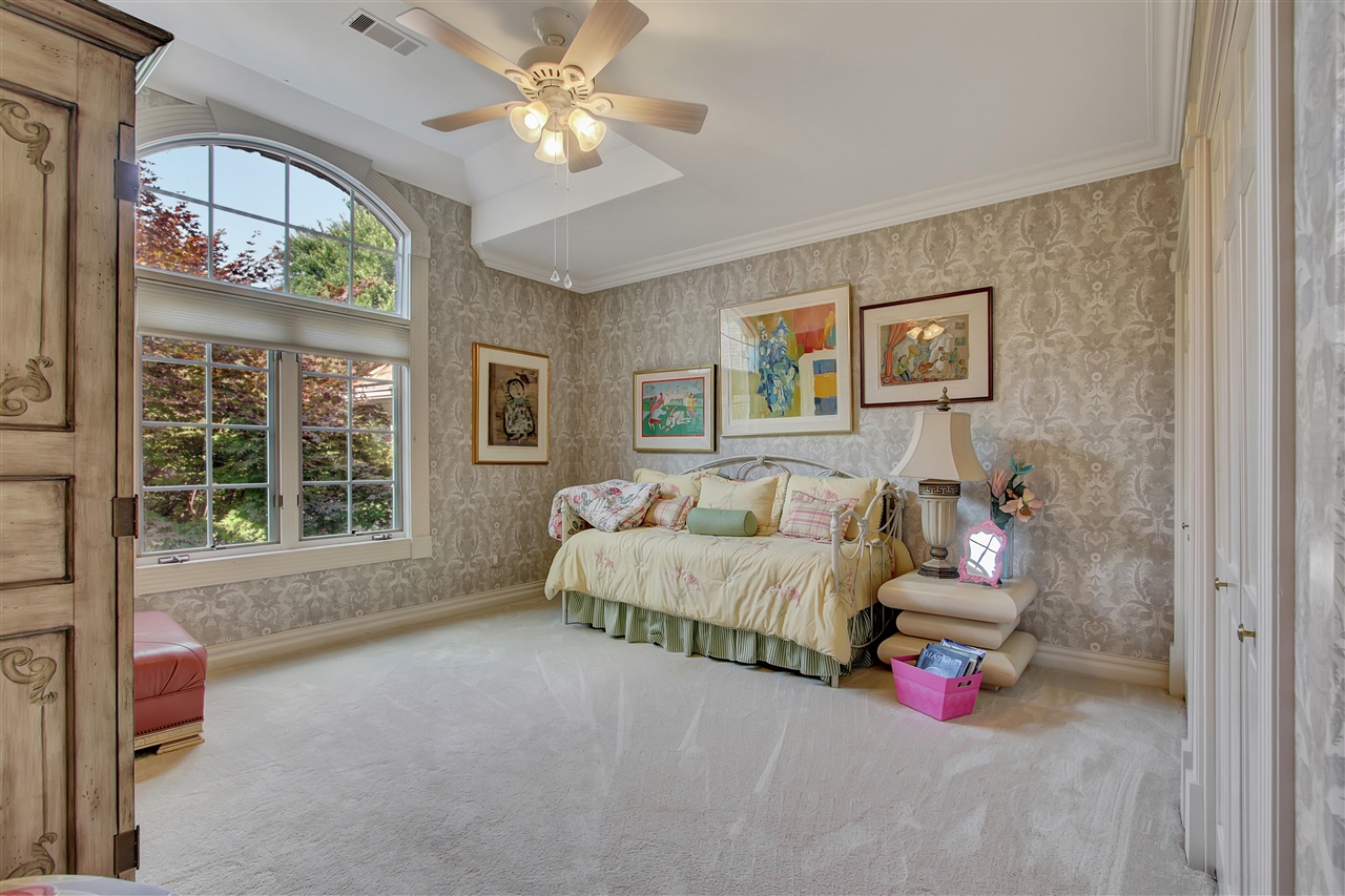 Driftwood Point - Residential
