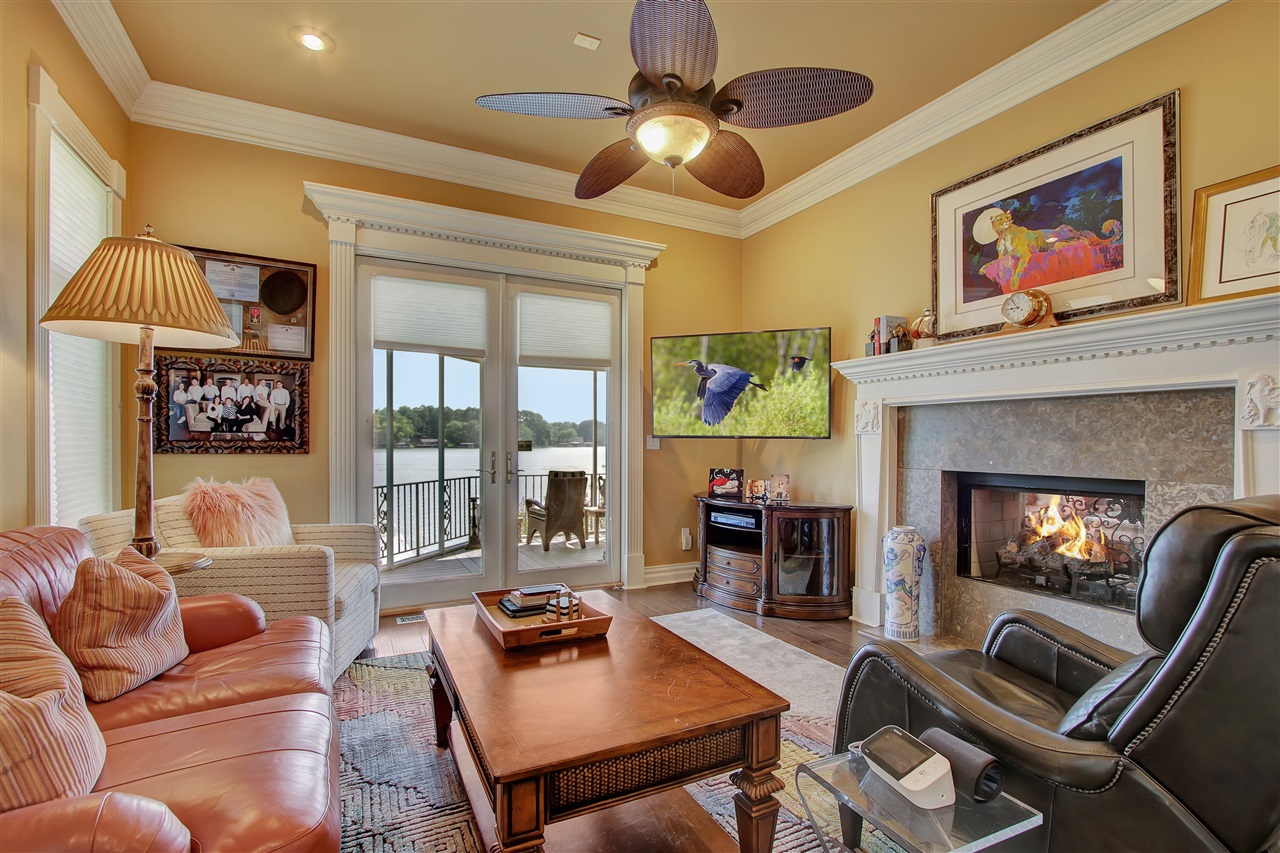 Driftwood Point - Residential