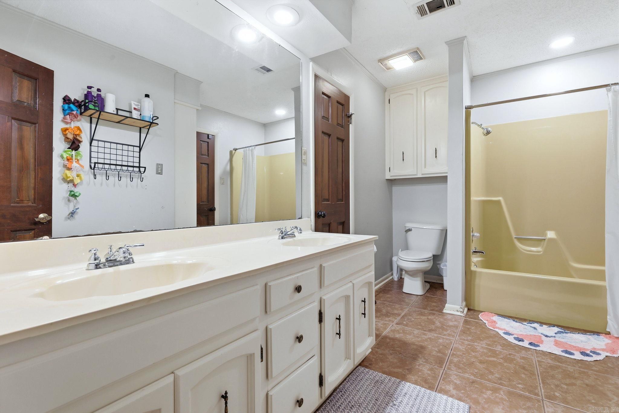 SMOKING OAKS ADD - Residential