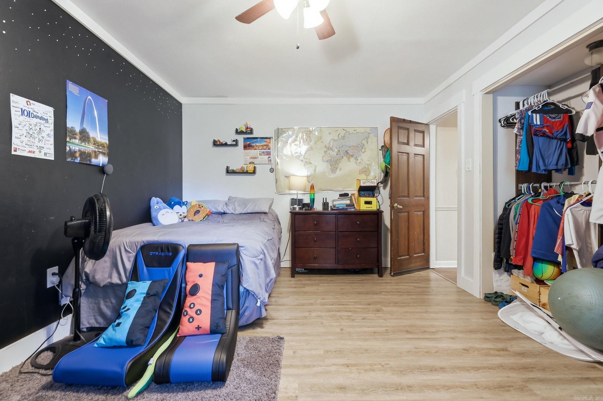 SMOKING OAKS ADD - Residential