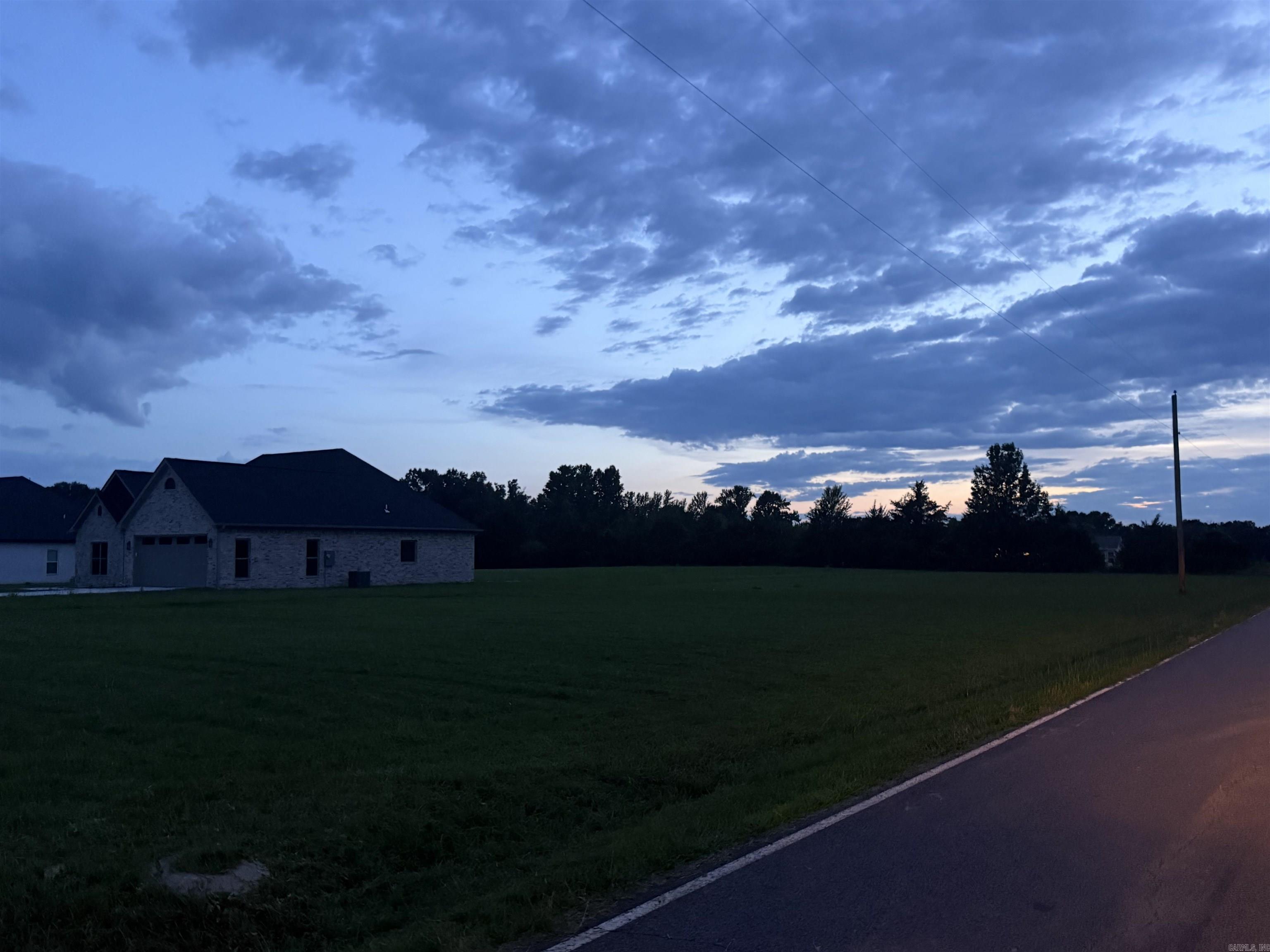 TAYLORS PLACE - Land