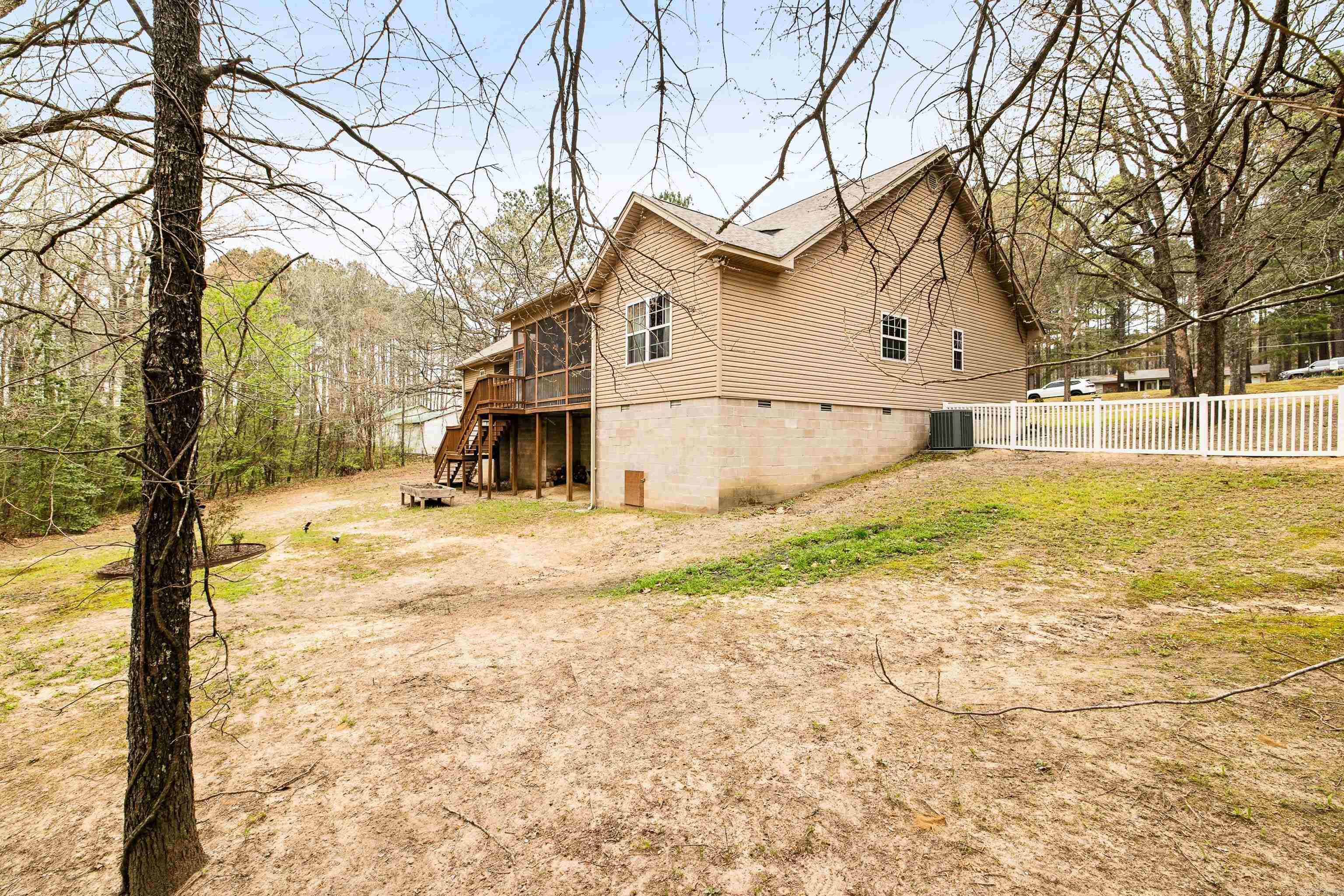 HOBBY TRAIL - Residential