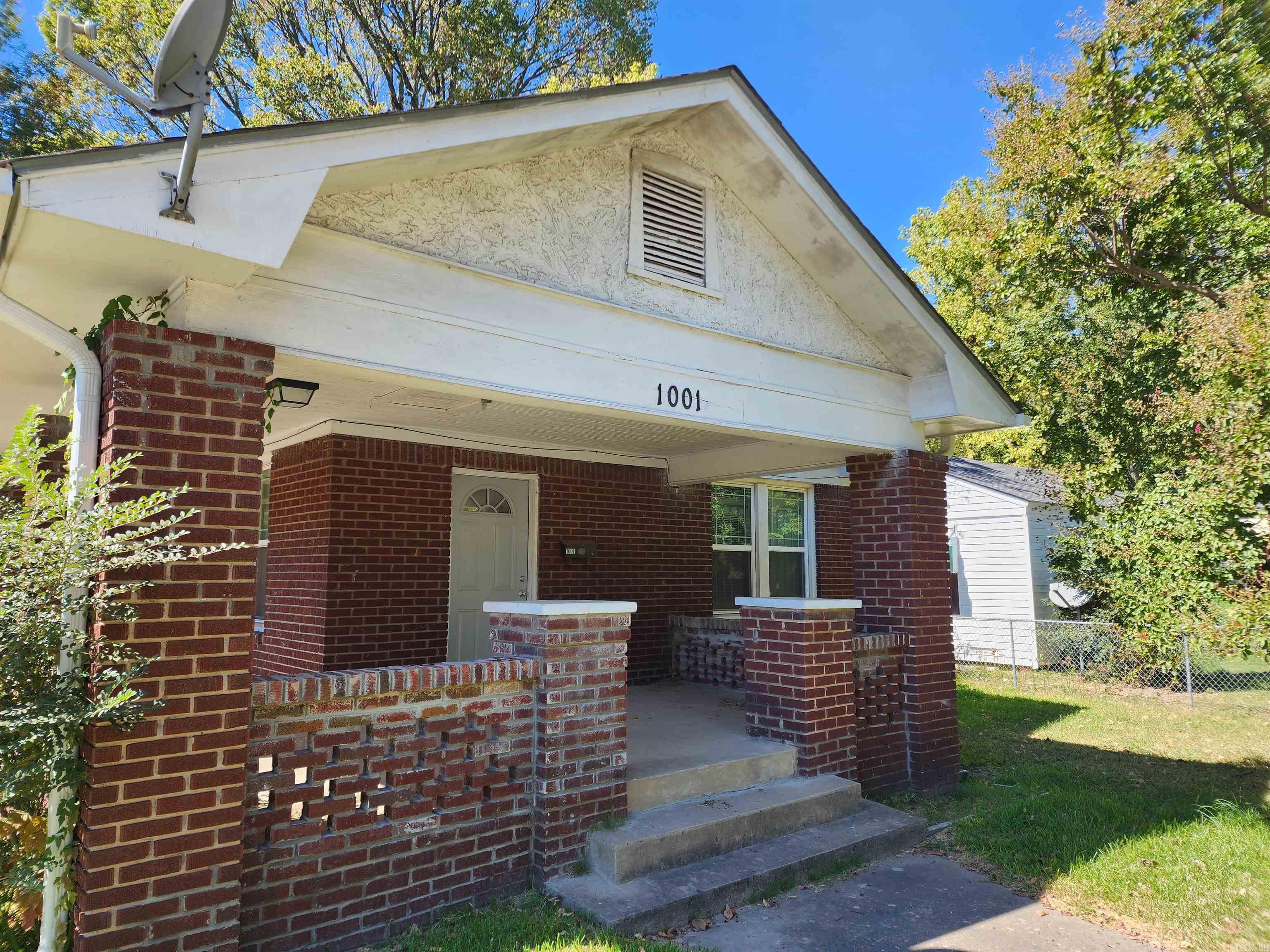Newly updated 2 bedroom home with privacy fenced backyard, separate dining, living and kitchen floor plan! Wood flooring with LTV in bathrooms and kitchen, new granite countertops, new appliances, fresh paint throughout, on-demand water heater (gas), Central HVAC waiting for you to call home! Tenant will provide: all utilities, lawncare, and washer/dryer. Tenant minimum 3.5x income per month