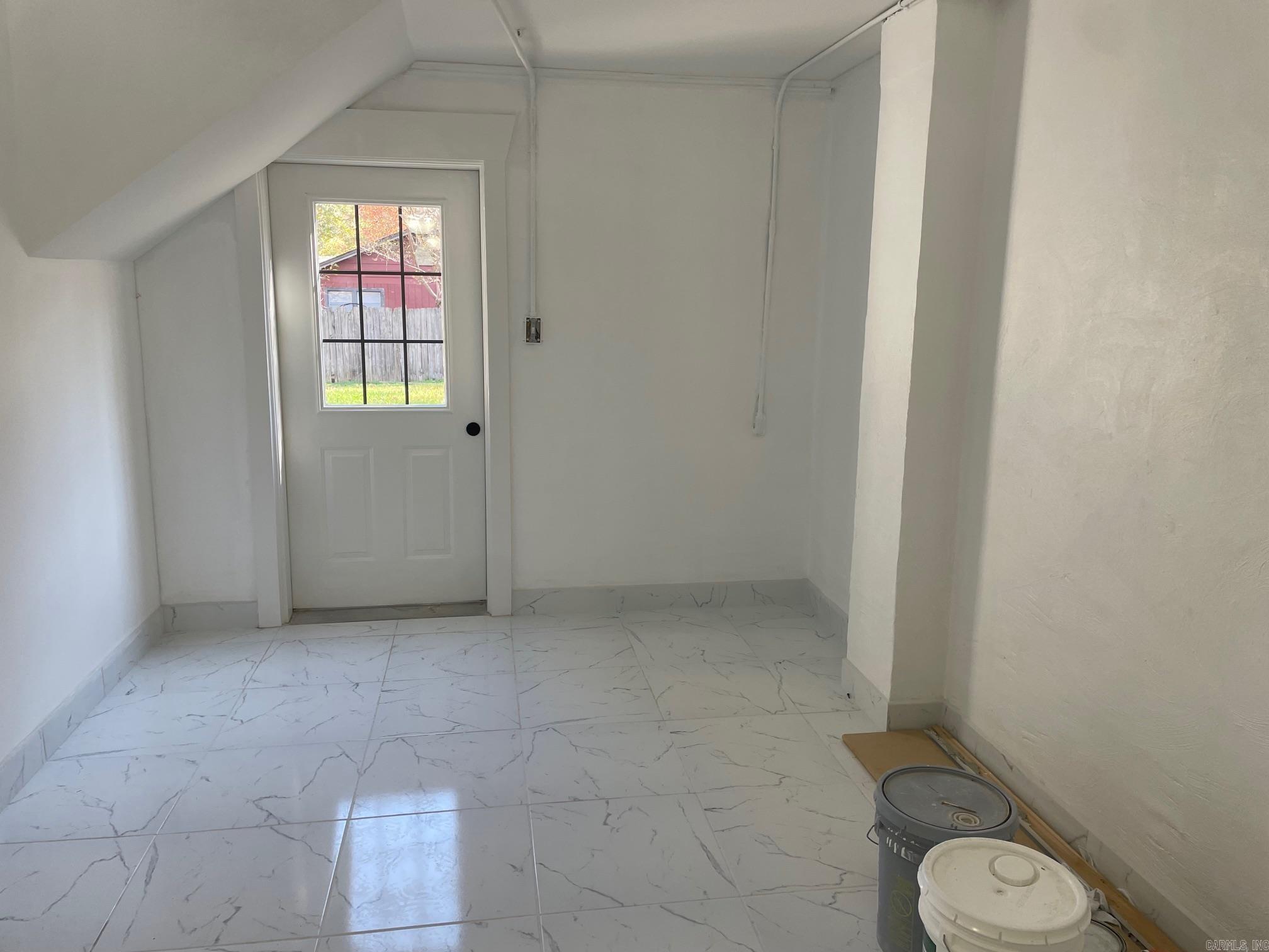 GIBRALTER HGTS - Residential Lease