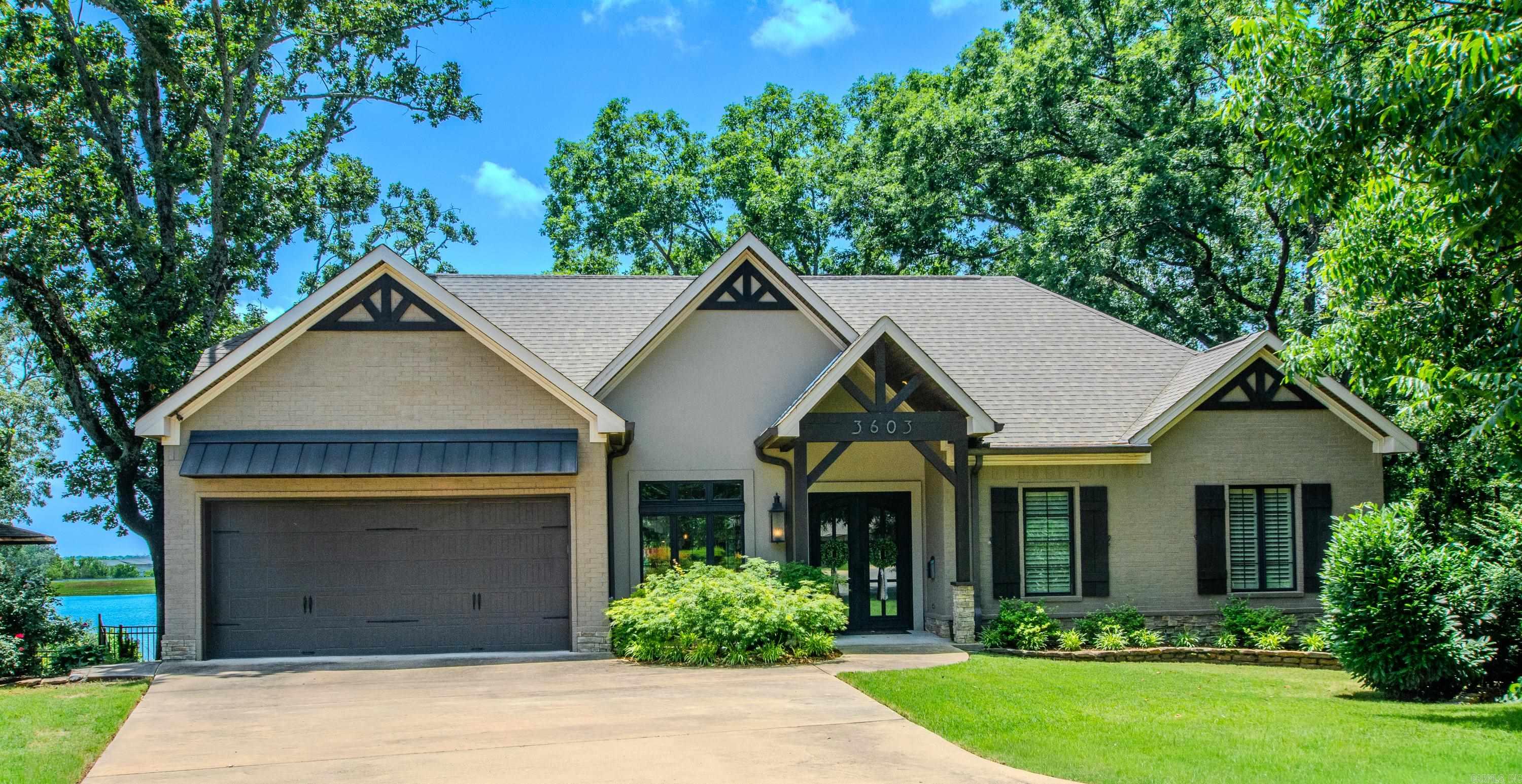 PARK HILL - Residential