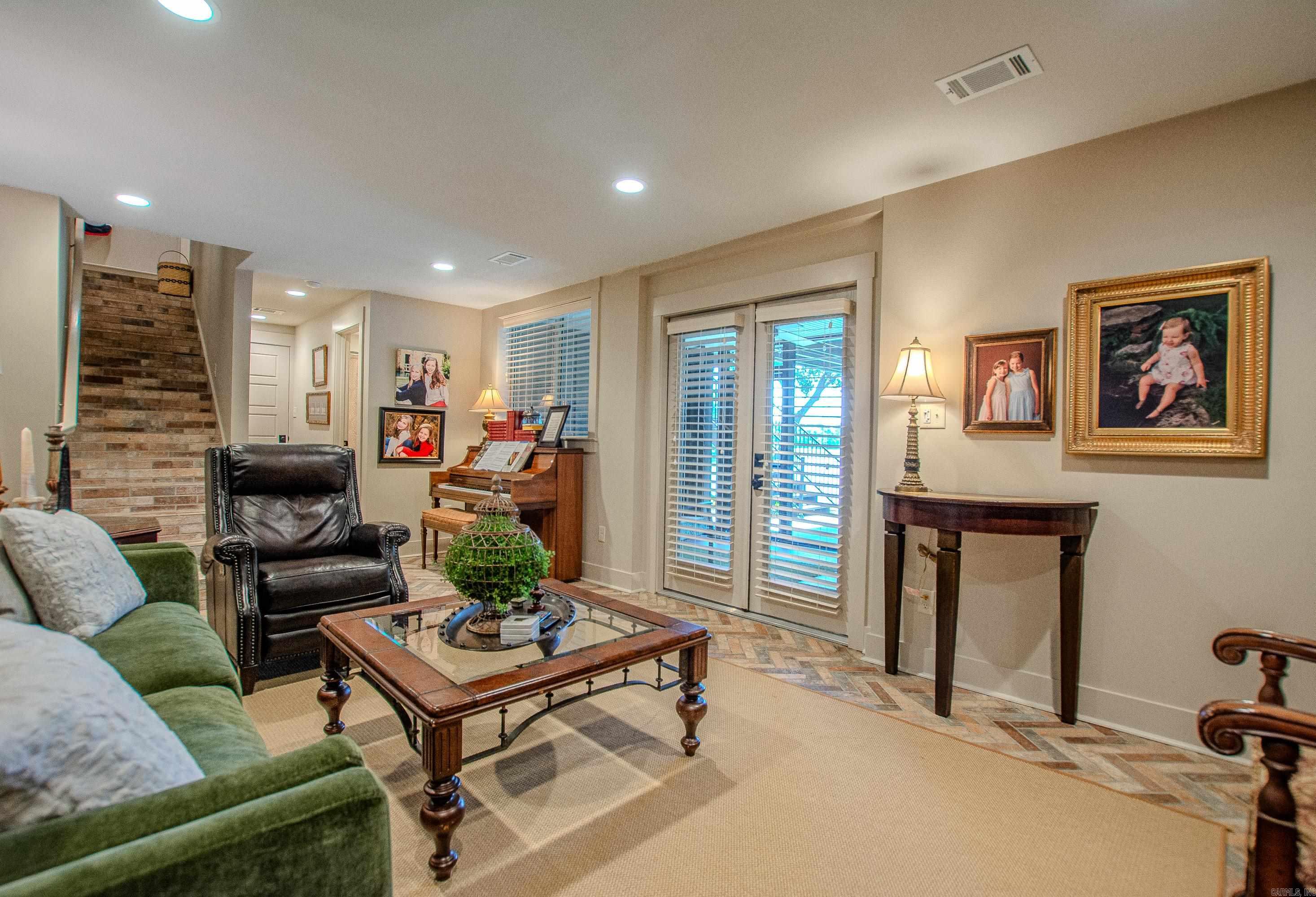 PARK HILL - Residential