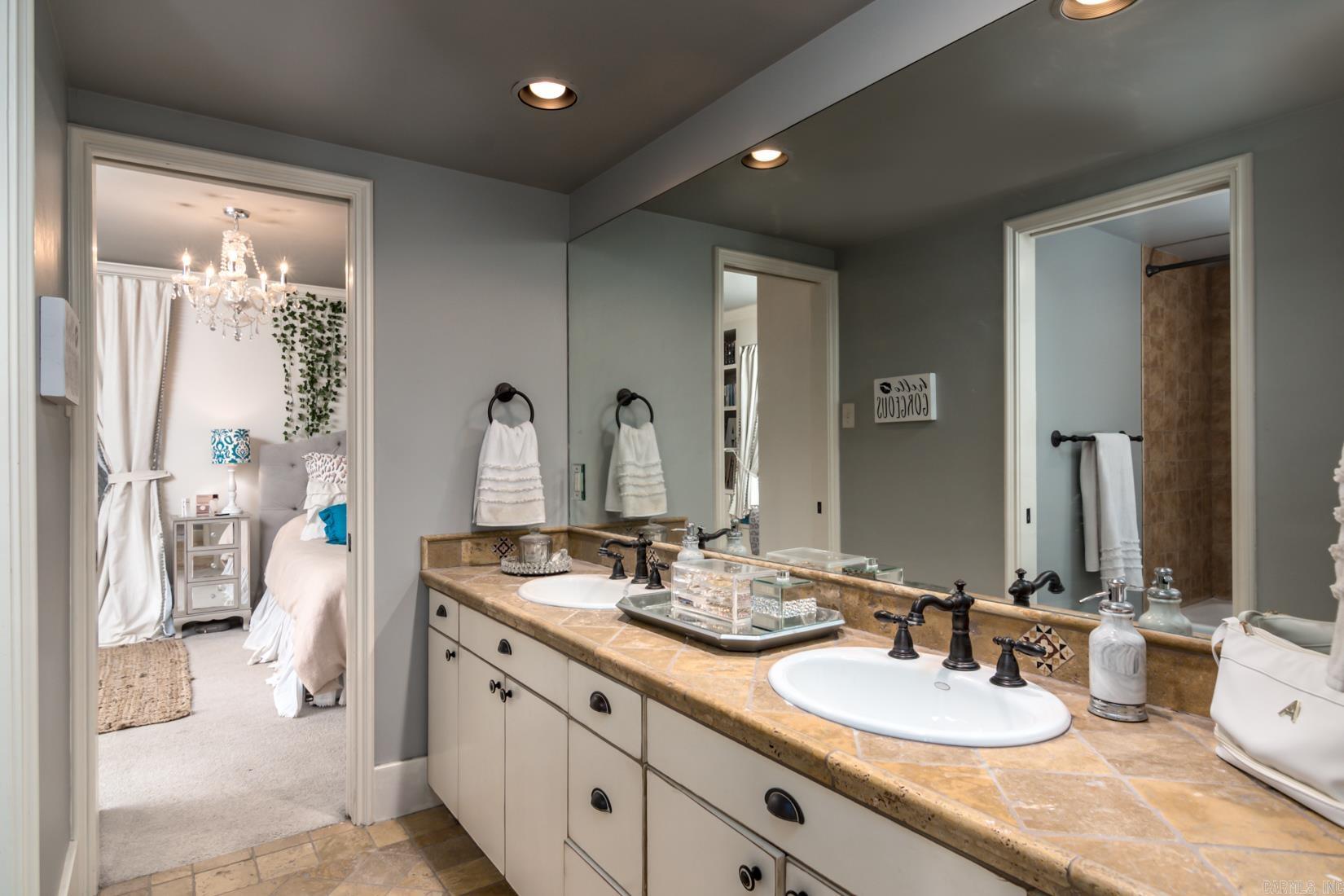 PLEASANT VALLEY - Residential