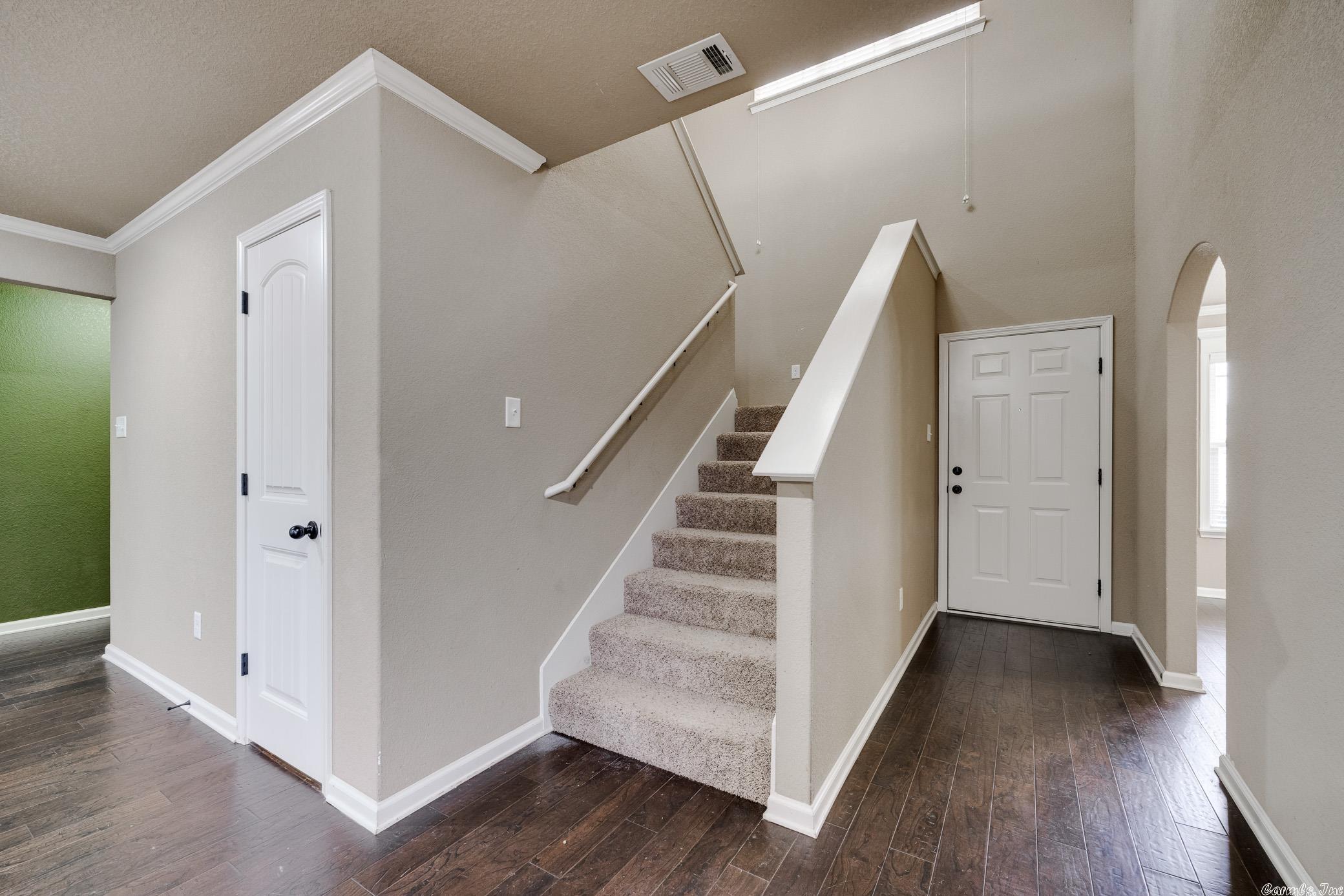 NORTH HILLS - Residential