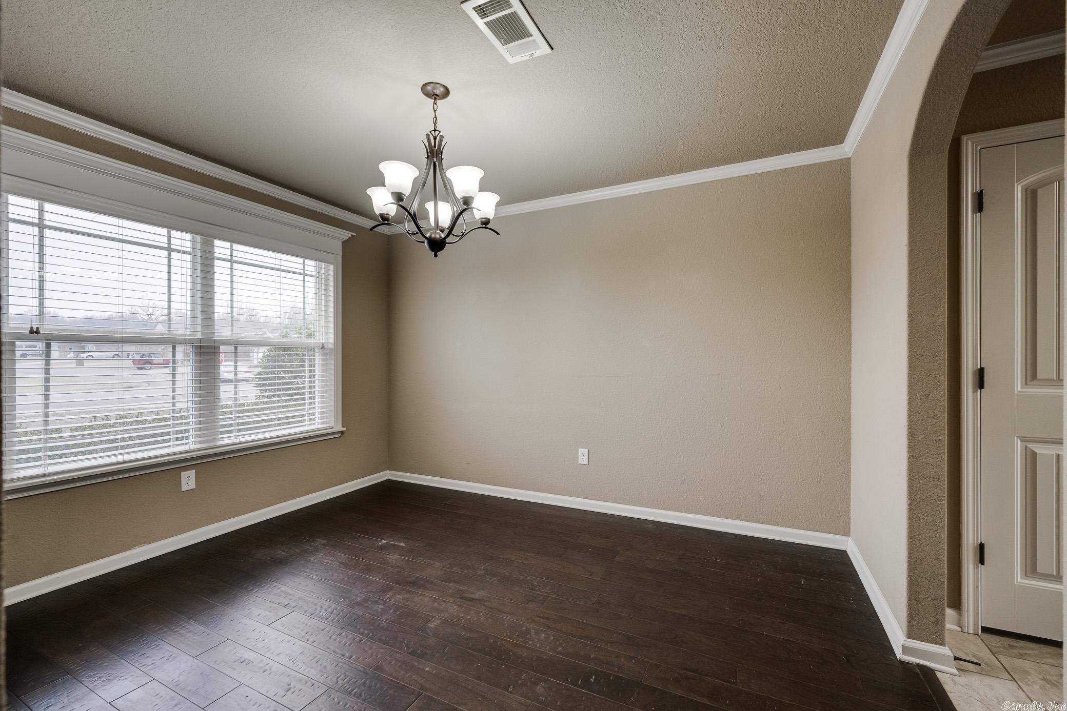 NORTH HILLS - Residential
