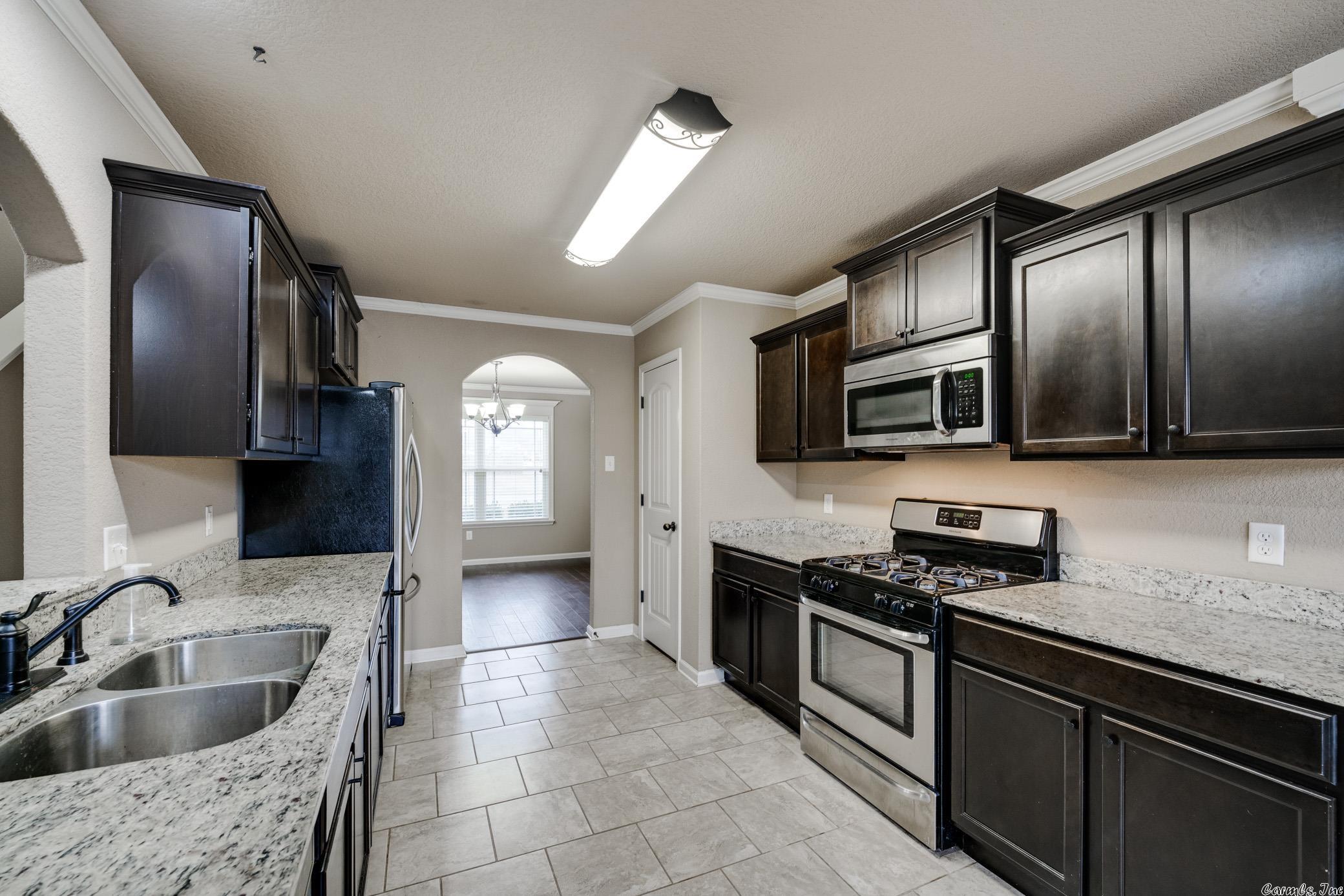 NORTH HILLS - Residential
