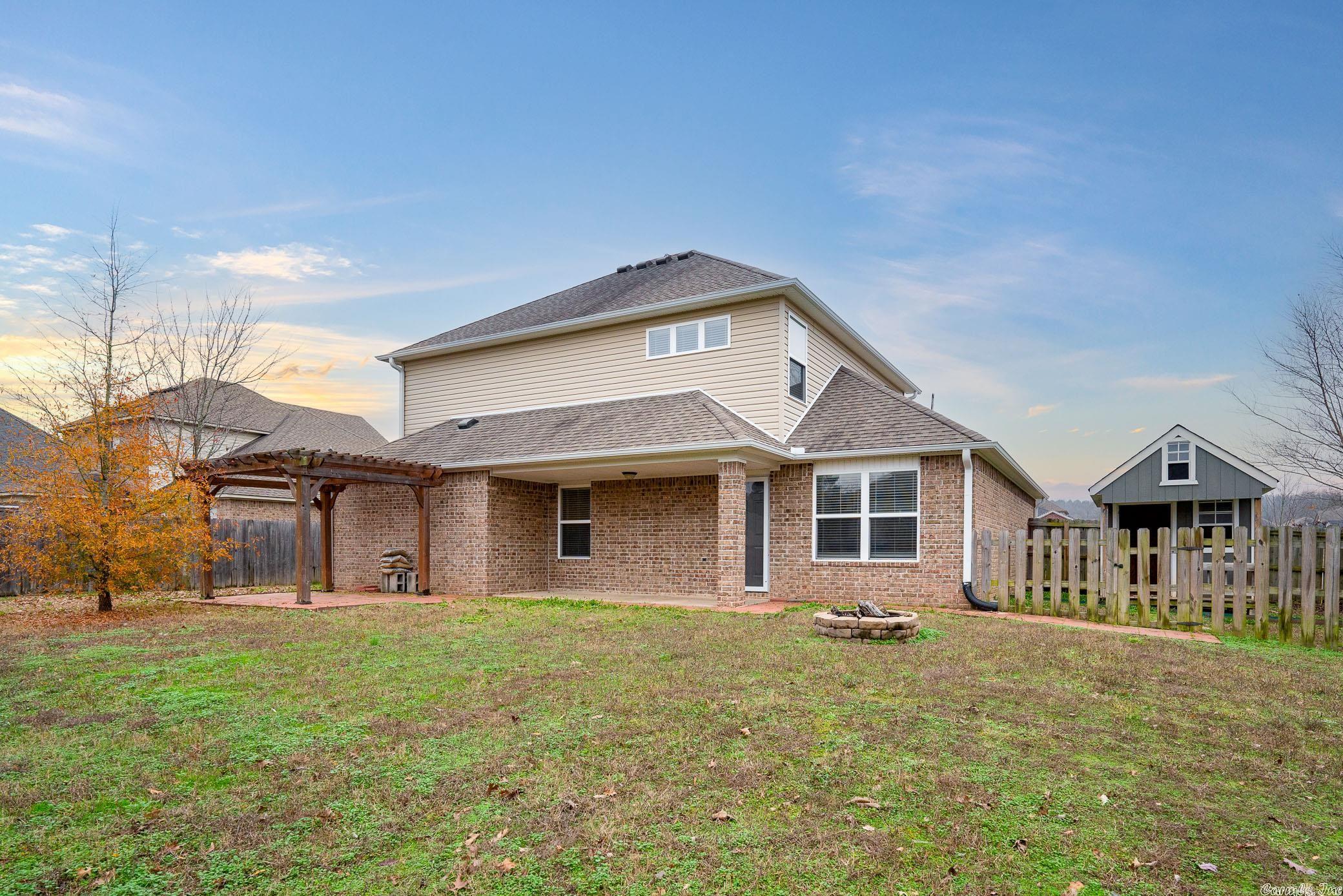 NORTH HILLS - Residential