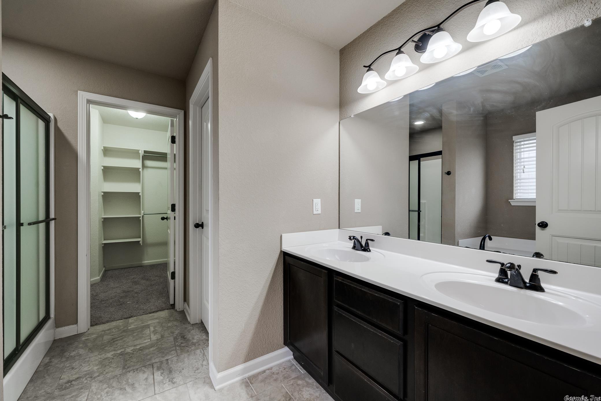 NORTH HILLS - Residential