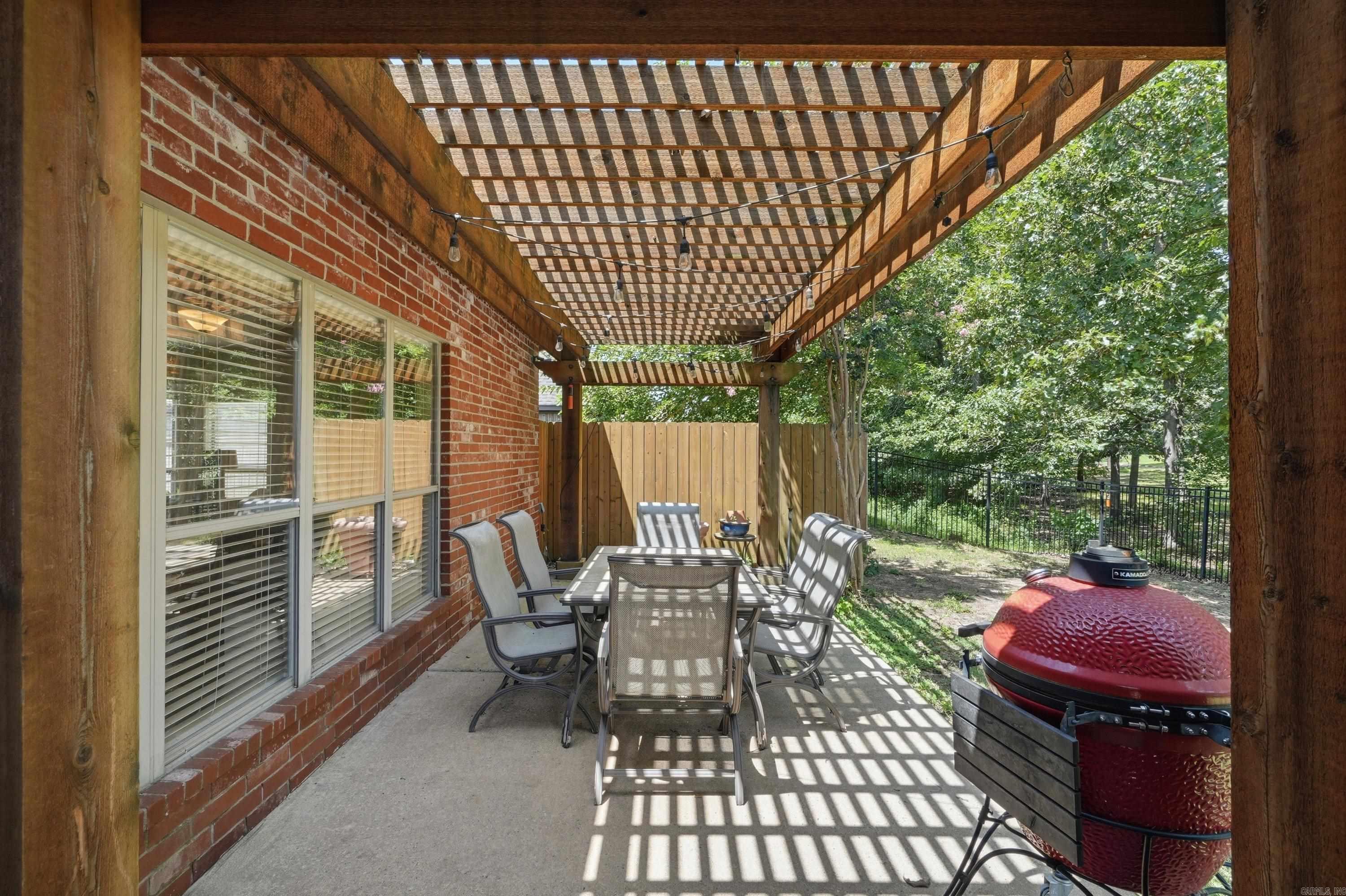 COUNTRY CLUB OF ARK THE - Residential