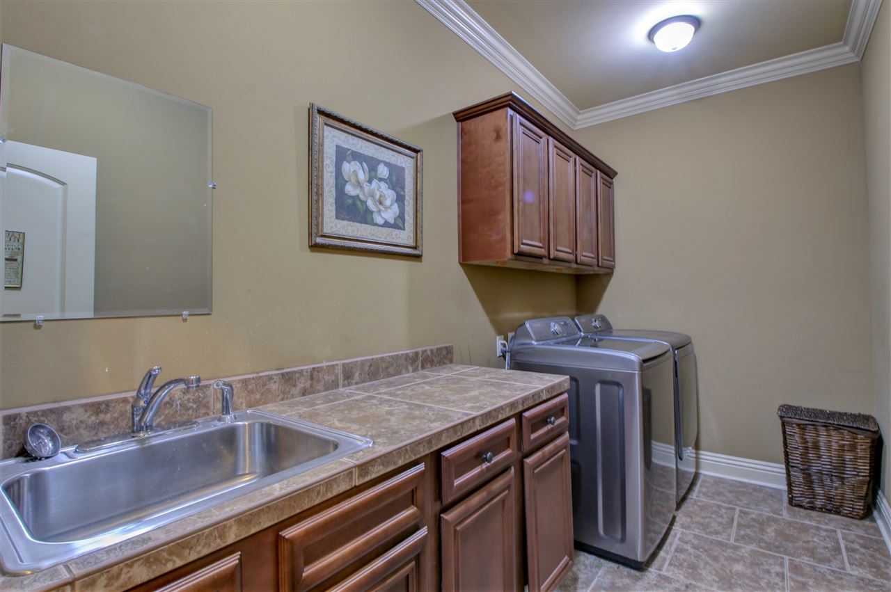 COUNTRY CLUB OF AR-QUARTERS ADDN - Residential