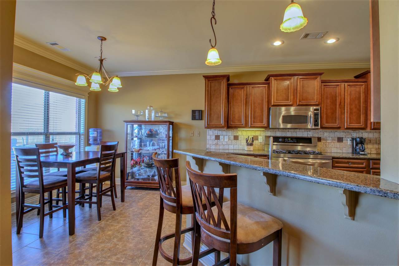COUNTRY CLUB OF AR-QUARTERS ADDN - Residential